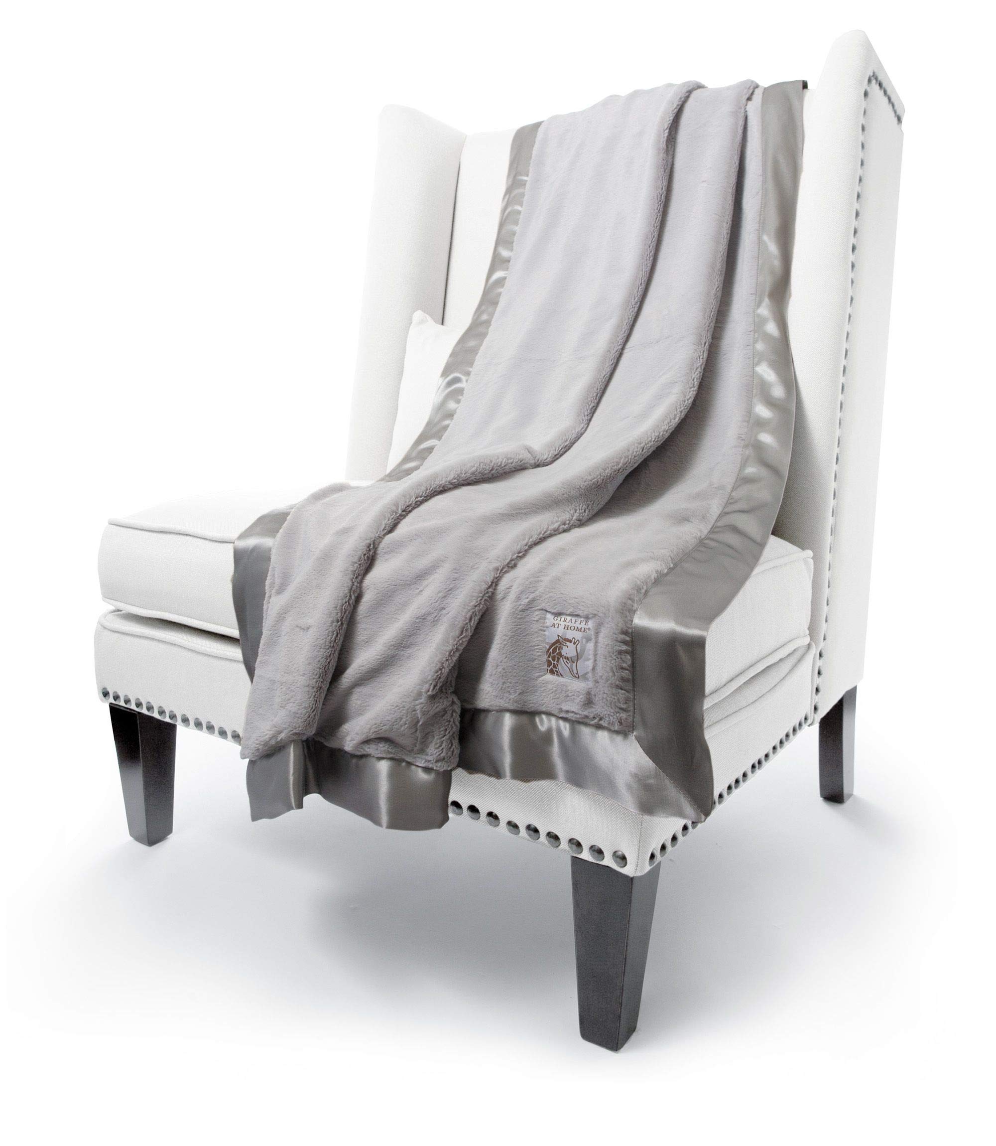 Giraffe at Home Luxe Plush Faux Fur Throw Blanket, Silver, 45" x 59"