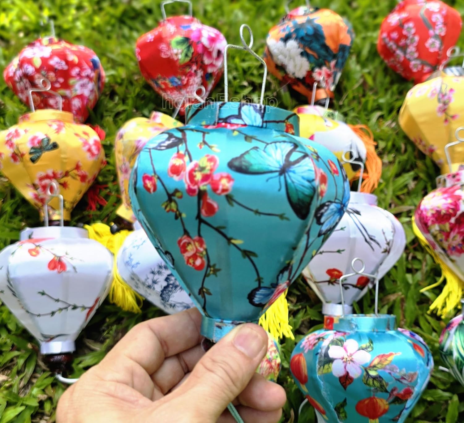 Set 32 pcs Small Lanterns for Christmas Tree Decorations Wedding Decorations Garden Party Decorative