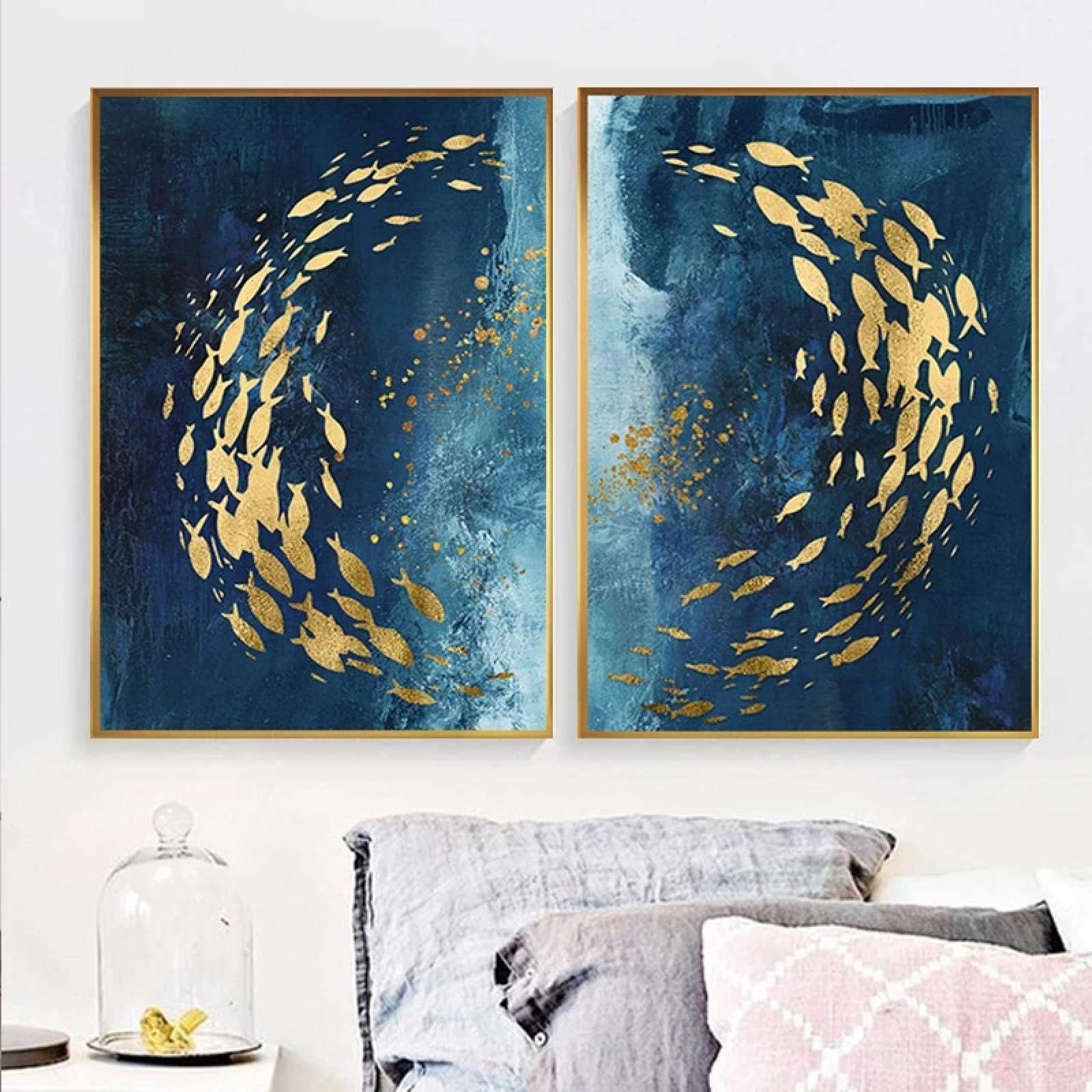 Impression poisson d'or chinois abstrait sur toile d'art bleue et dorée 60x80 cm