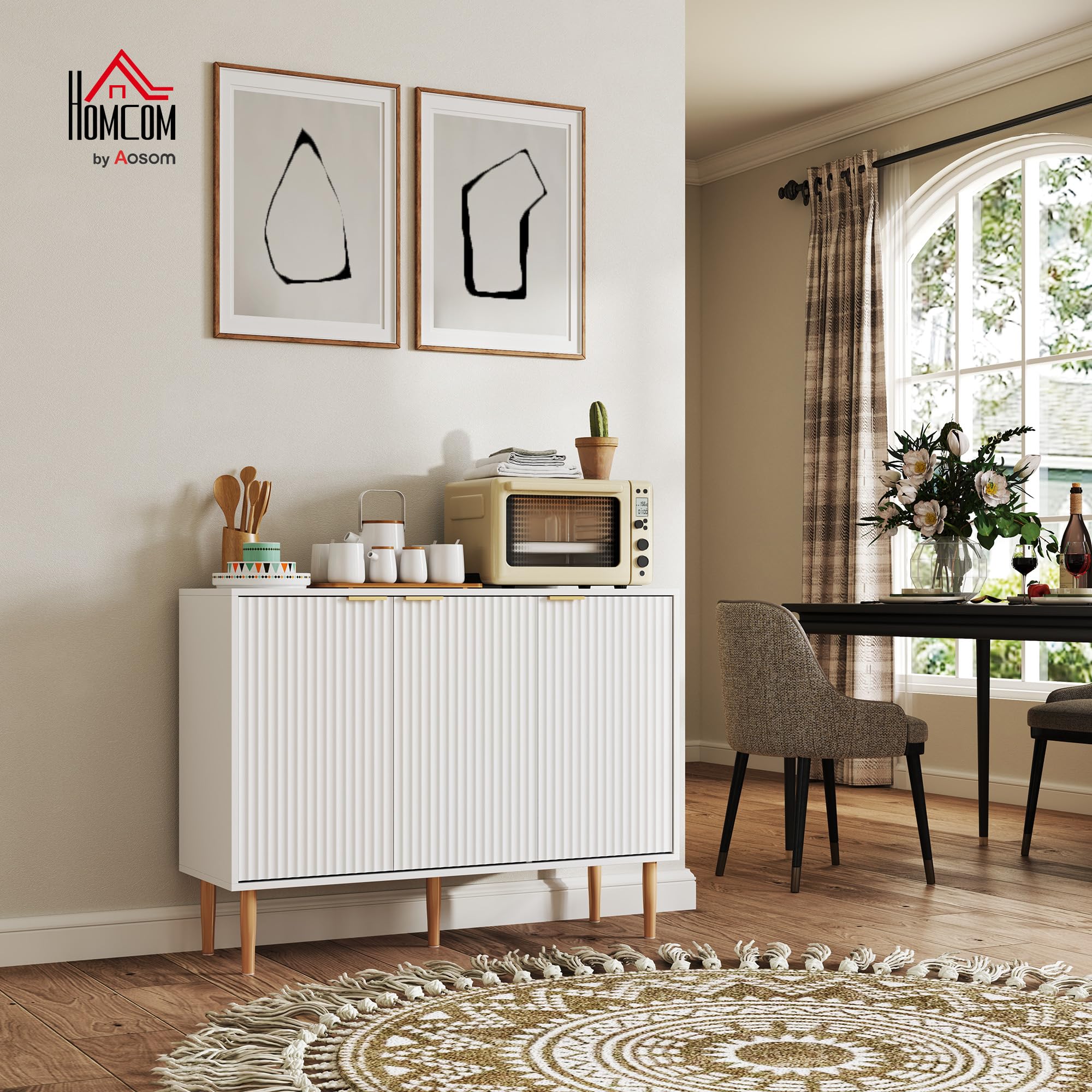 HOMCOM Aparador de 3 Puertas Acanaladas de Salón 107x35x80 cm Blanco | Estante Ajustable, Mueble para TV, Dormitorio, Sala de Estar