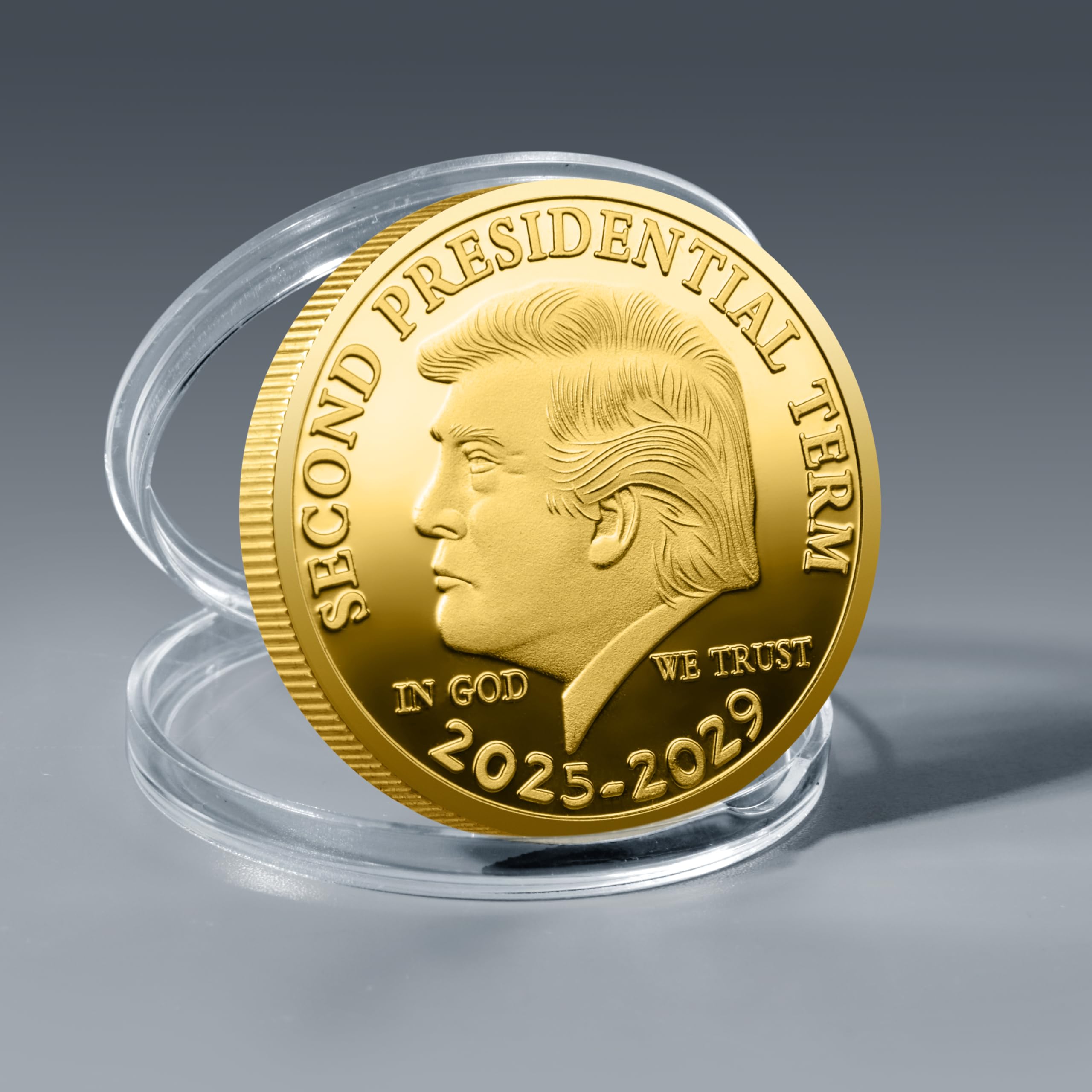 トランプコイン　2021-2025 GOLD COINトランプ大統領コイン トランプ大統領 記念コイン2021-2025 - メルカリ
