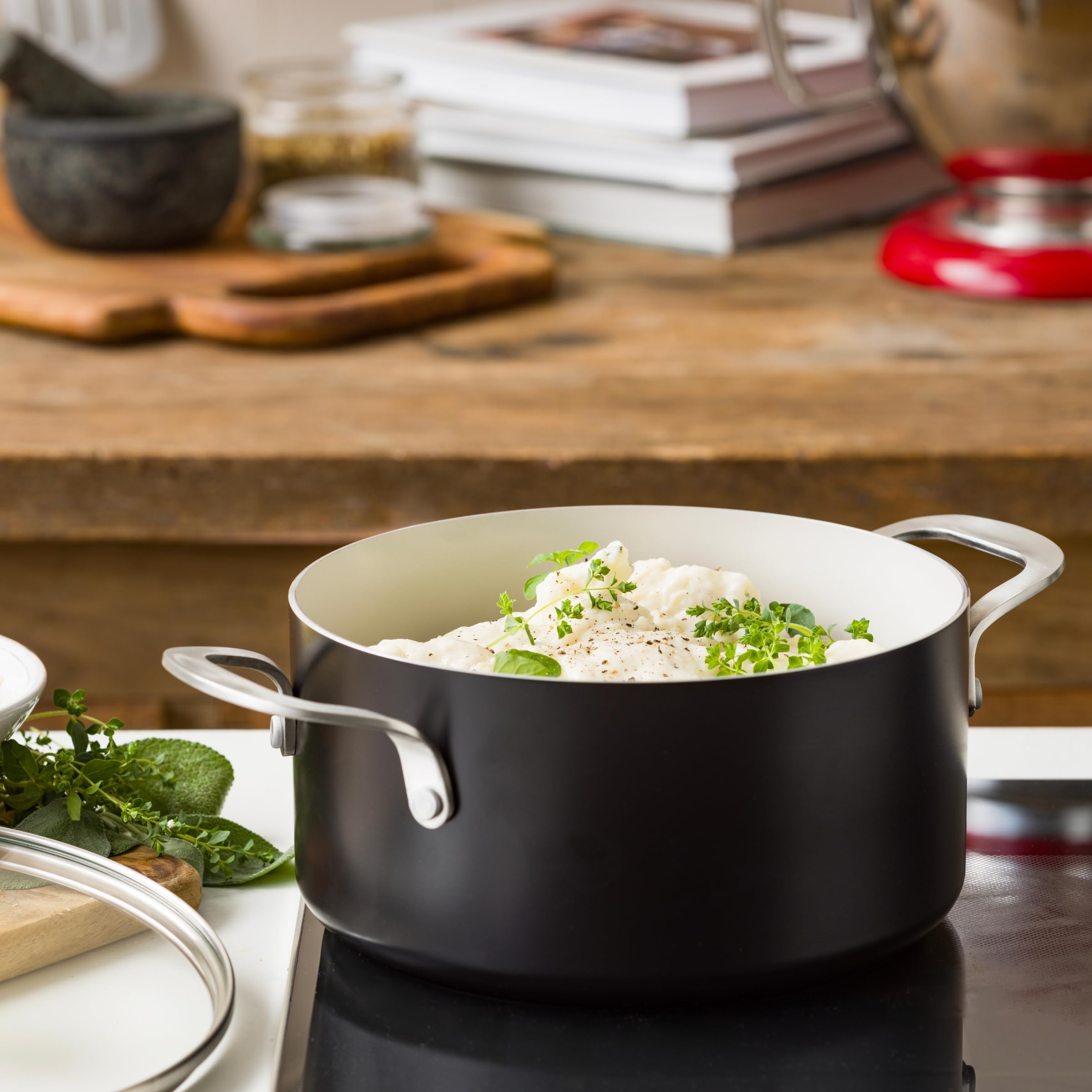 KitchenAid Pirofila in ceramica antiaderente in alluminio, 20 cm/3,11 l, senza PFAS, a induzione, adatta al forno, nero