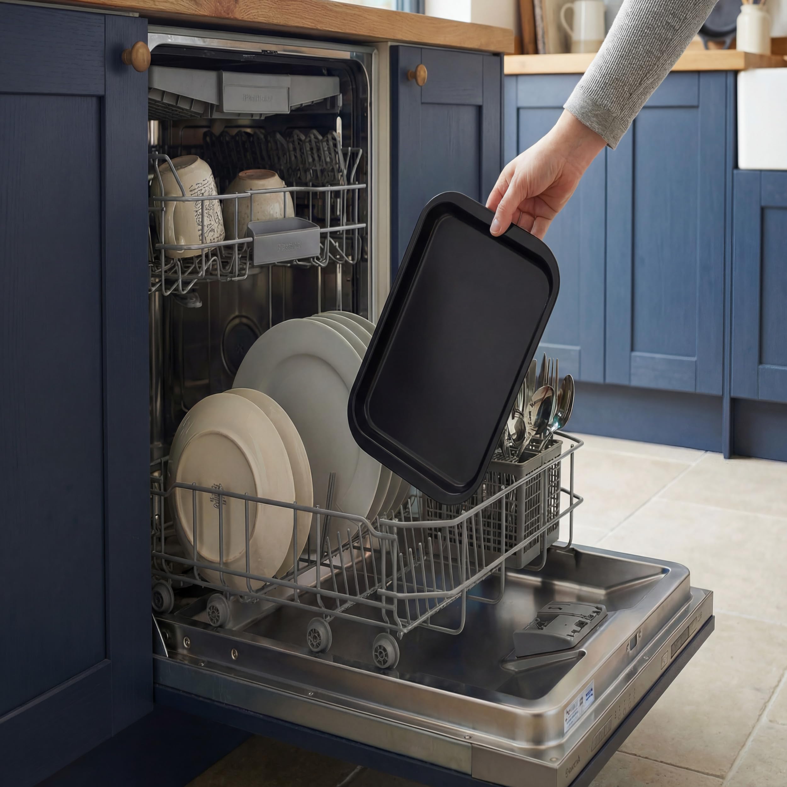 Russell Hobbs Everyday Blacha do pieczenia 35 cm, nieprzywierająca | Stal węglowa, powłoka ILAG, można myć w zmywarce, pasuje do większości piekarników, czarne wykończenie