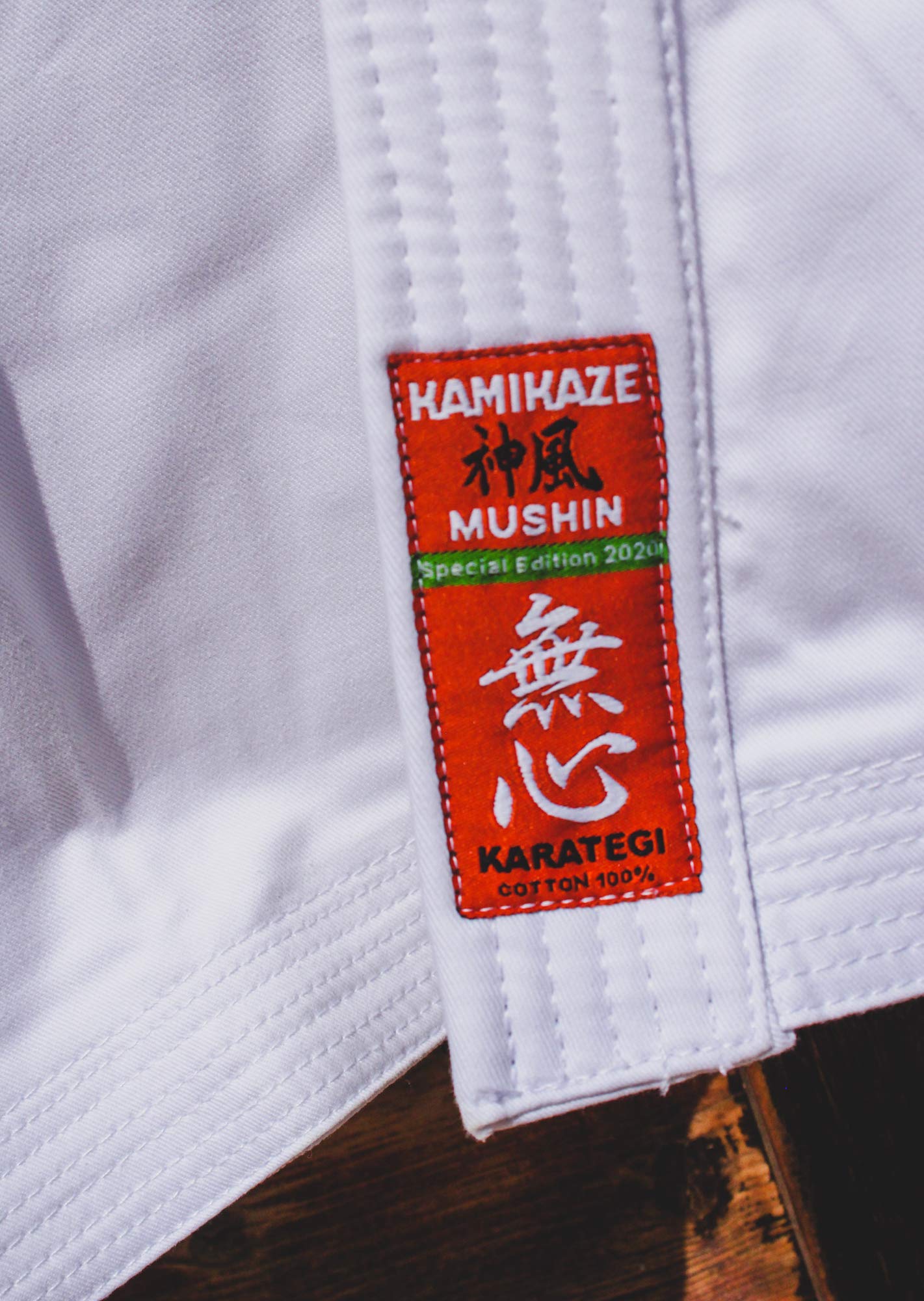 Kamikaze Karategui Modelo MUSHIN Special Edition 2020, 100% Algodón, Peso Medio, Ideal para Entrenamiento Diario, Kihon, Kata, Kumite