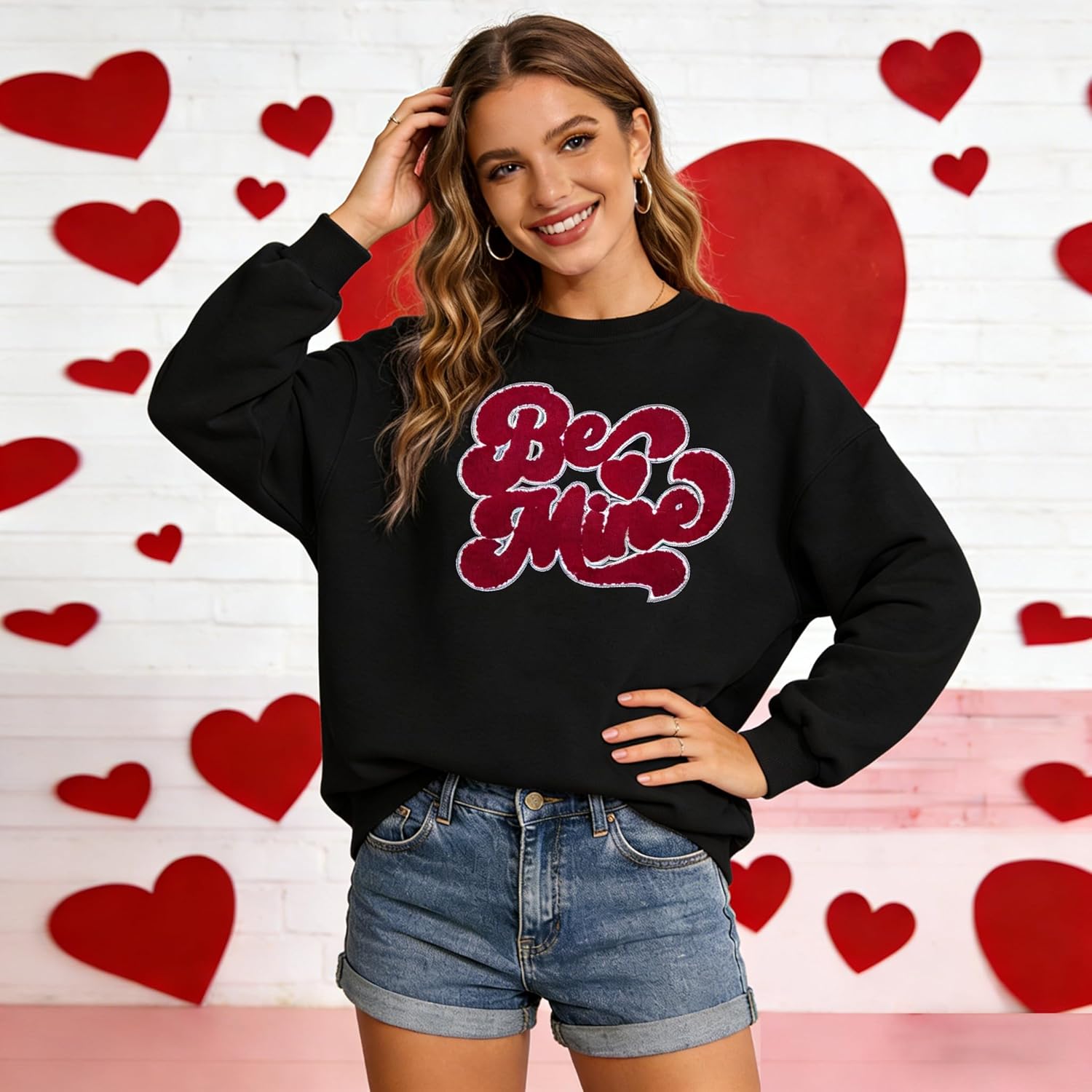 VILOVE Valentine Sweatshirts for Women Be Mine Glitter Patch Valentine Shirts Oversized Love Heart Holiday Outfits - Image 2