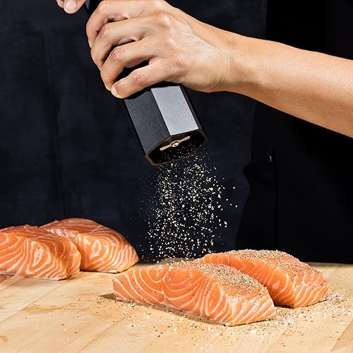 Vista 9 de HexClad HexMill Molinillo de pimienta, grado profesional, resistente, recargable, aluminio negro mate, ajuste de diez configuraciones de molienda
