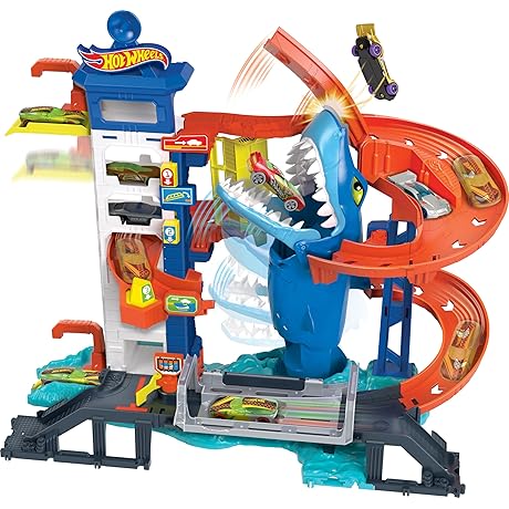 Hot Wheels Super Charged Shark Attacking Shark Escape Playset
