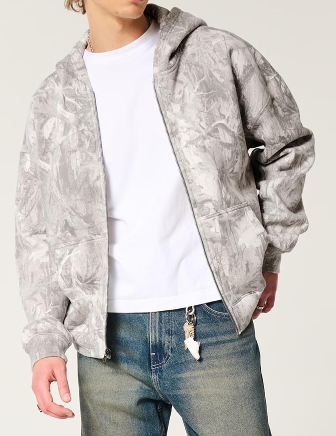 Camo Zip Up Hoodie for Women Men Oversized Maple Leaf Print Fleece Jacket Camouflage Long Sleeve Hooded Sweatshirt - Image 3