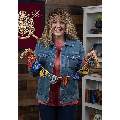 Harry Potter Shield Banner Garland