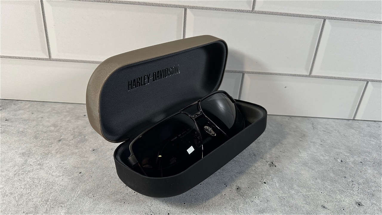 Watch Harley-Davidson Hard Sunglasses Case - Two-Tone Black & Gray