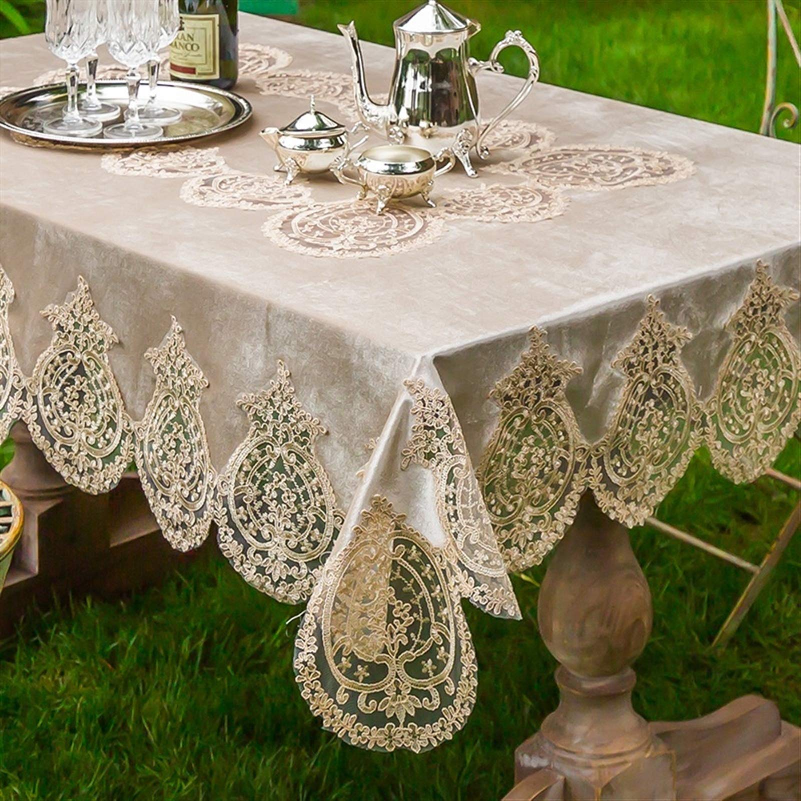 Elegante y lujoso Cordón de lujo Europa Mantel puro mantel mantel de mesa de mesa cena Cena Cuadrado Calidad Rectangular estera mesa cubierta europeo encaje tela flor bordado mantel Regalos navideños