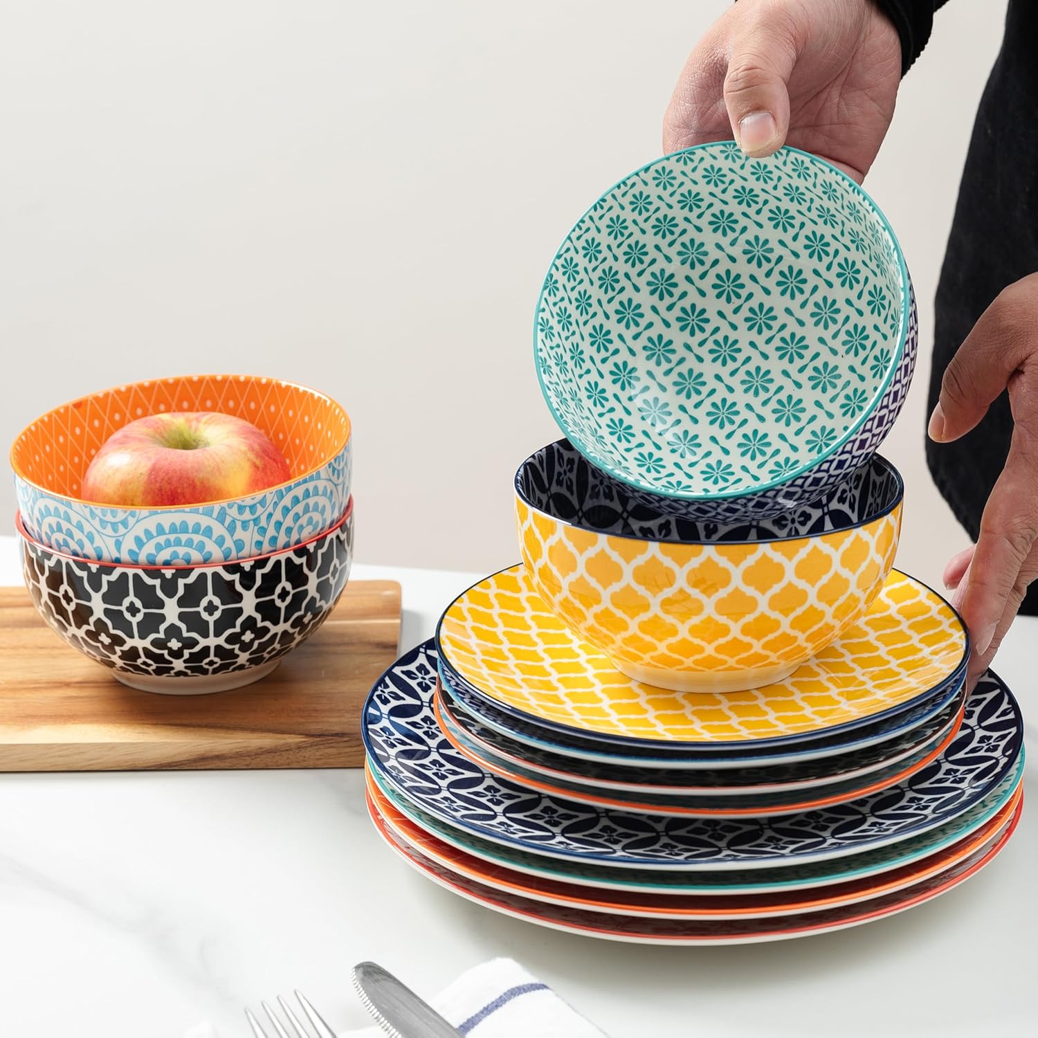 LEHAHA 12 Pieces Ceramic Dinnerware Sets, Porcelain Round Dinner Set for 4, Microwave and Dishwasher Safe Plates and Bowls Dishes Sets, Kitchen Dinner Dinning Ware Set, Assorted Colors - Image 5