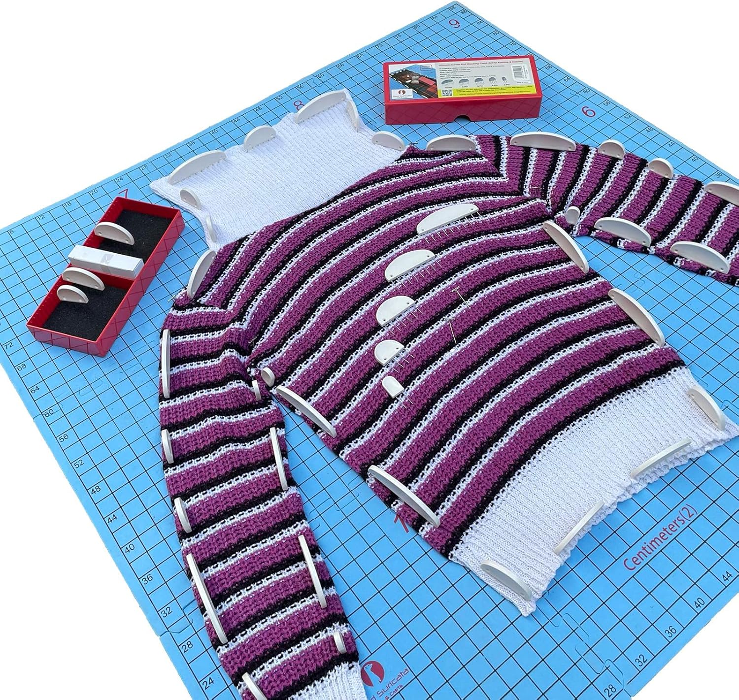 Suricata Knitting Combs - Set of 50 Curved Edge Combs with Extra 100 T-pins - Use with Blocking Mats for Knitting & Crochet Projects - Patent Pending (5 Sizes)