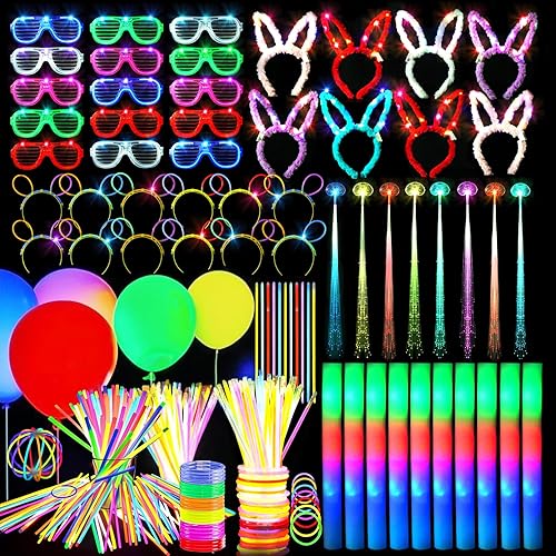 168 piezas de suministros de fiesta brillantes, 5 globos brillantes, 12 varillas de espuma, 15 lentes LED, 8 diademas de orejas de conejo, 100