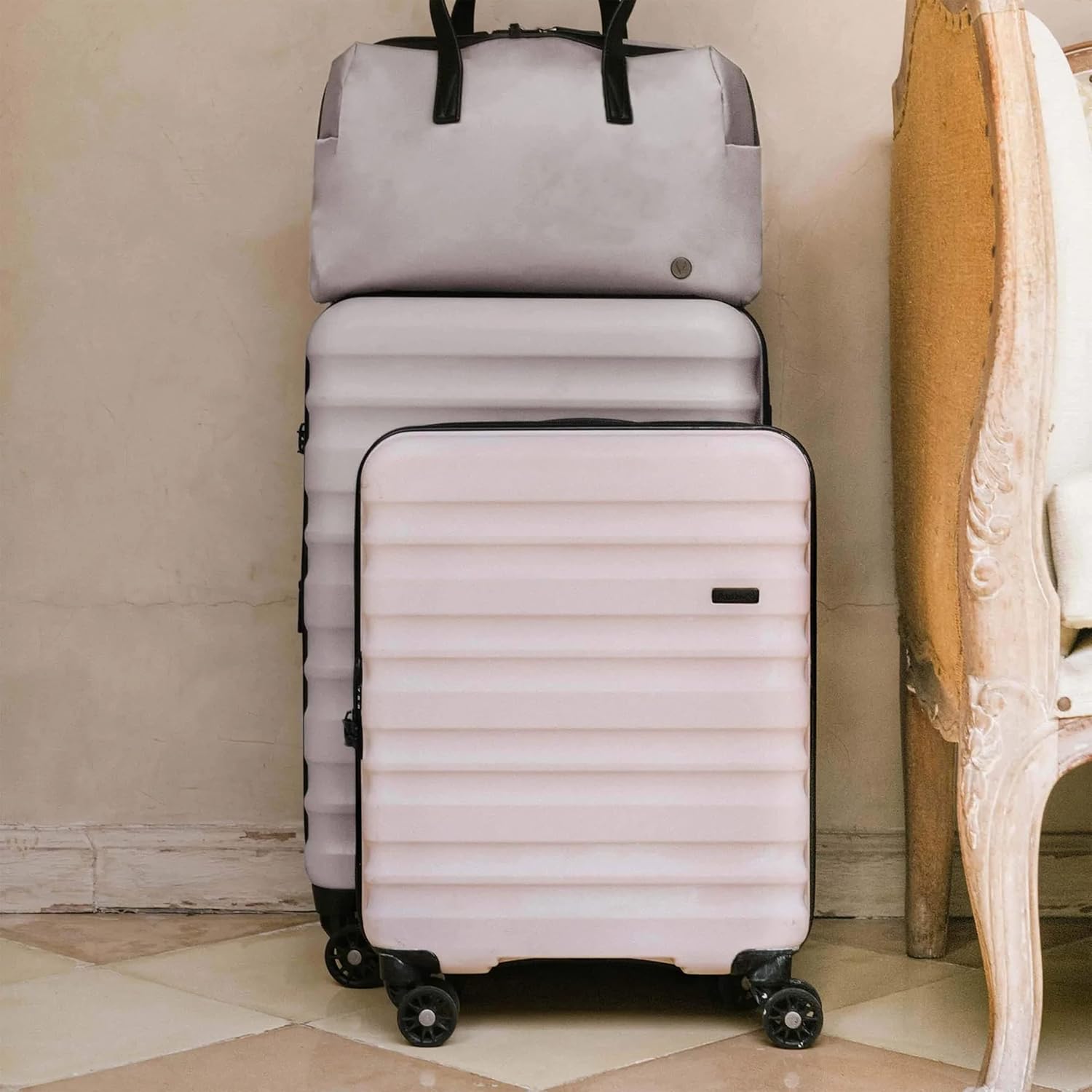 Antler Clifton Suitcase - Size Cabin 