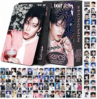PYAJUU Stray Kids Photocards DO IT アルバム フォトカード Straykids ハガキ 2026 ロモカード Stray Kids ステッカー ギフトグッズ For STAY KPOP ギフトボックスセット (スンミン)