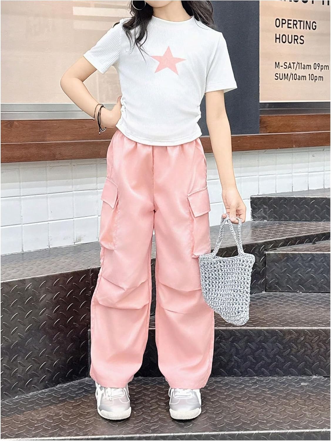 Verdusa Girl's 2 Piece Sets Star Print Graphic Tees and Parachute Cargo Pants with Pockets