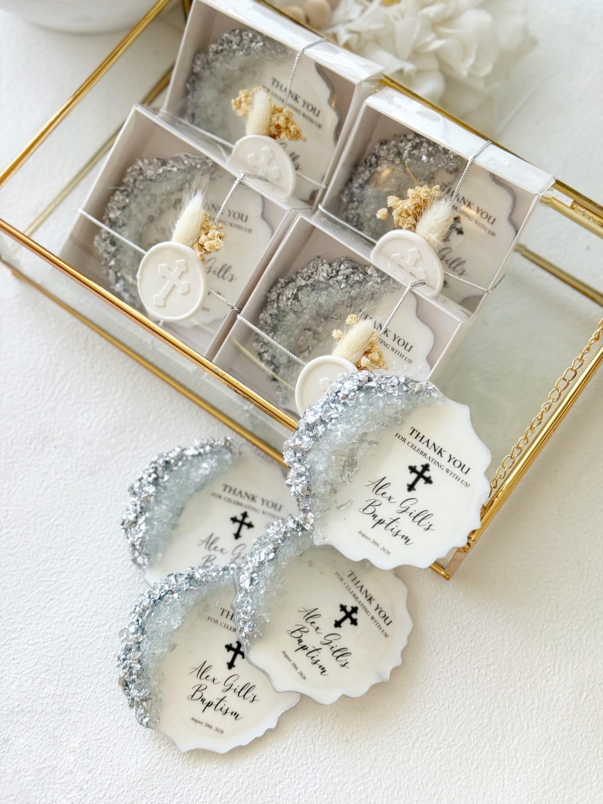 Personalisierte Gastgeschenke Taufe, Taufgeschenk für Gäste, Epoxidharz Magnet mit Name & Datum, Gastgeschenk Taufe Junge Mädchen, Christliche Taufdeko mit Wachssiegel (20 Stück mit Geschenkbox)