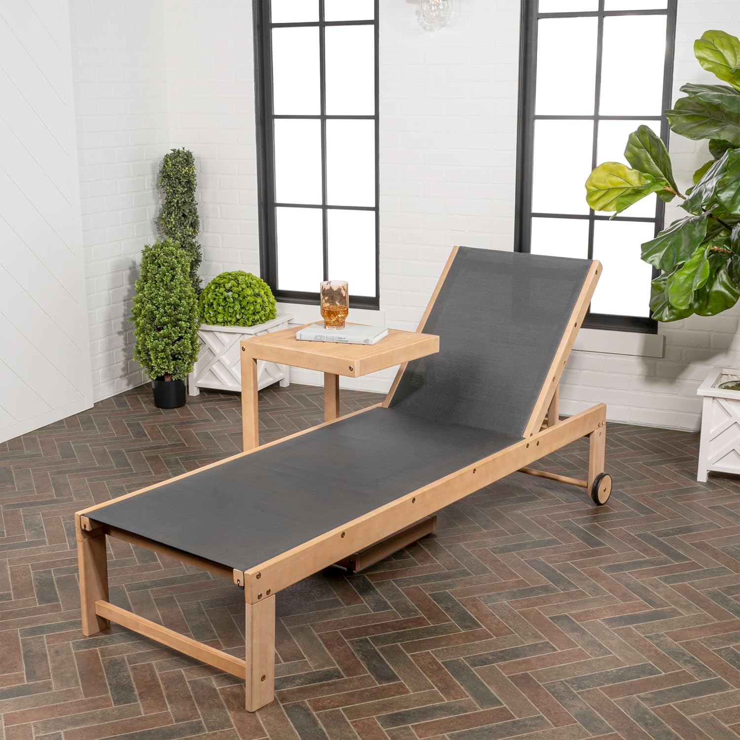 JONATHAN Y LNG1100B-2SET Trabuco Coastal Modern Acacia Wood Mesh 3-Position Outdoor Chaise Lounge Set with Side Table Transitional, Classic, Minimalist, Traditional, Contemporary, Dark Gray/Light Teak