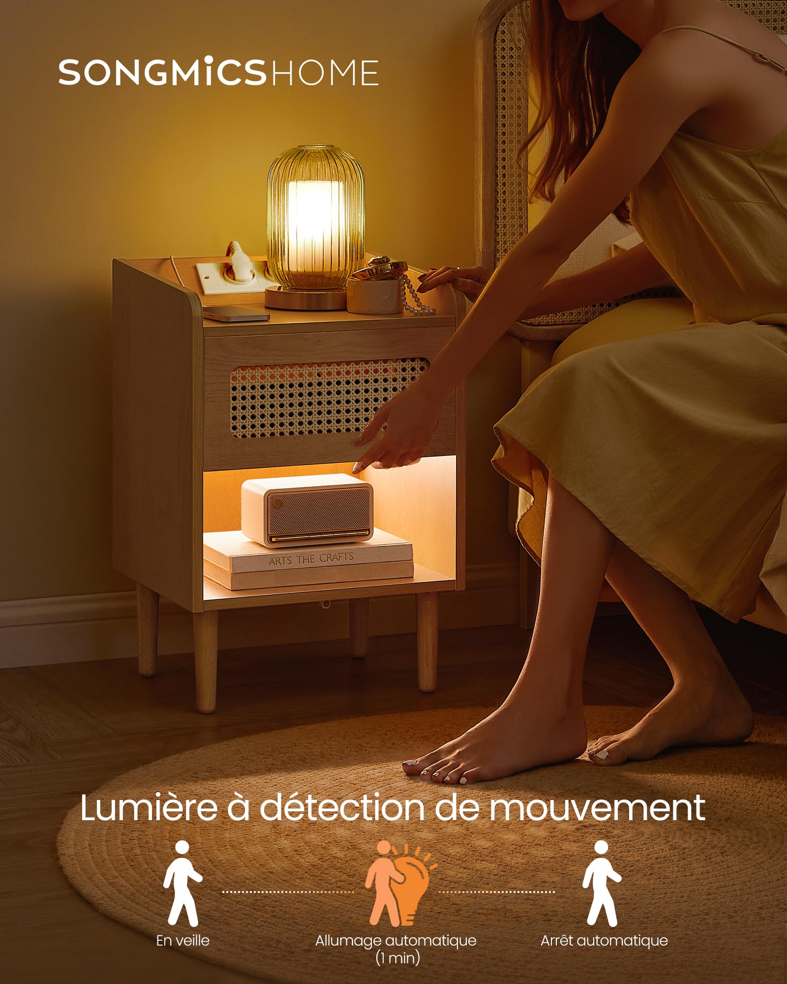 SONGMICS HOME BOHOVEN Collection - Table de Chevet avec Multiprise, Lot de 2, avec Lumière à Détecteur de Mouvement, Table d’Appoint Effet Rotin, Pieds en Bois Massif, Style Bohème, Beige Chêne