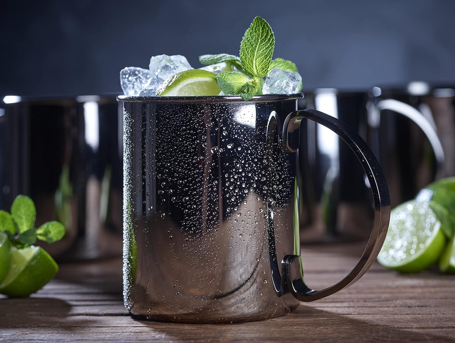 4 Piece Copper Mugs Set, Shatterproof Stainless Steel Glasses, Cocktail Set, Cocktail Glasses Perfect for Gin, Vodka, Beer and Cold Drinks Gift Set, Black Edition, 1000ml