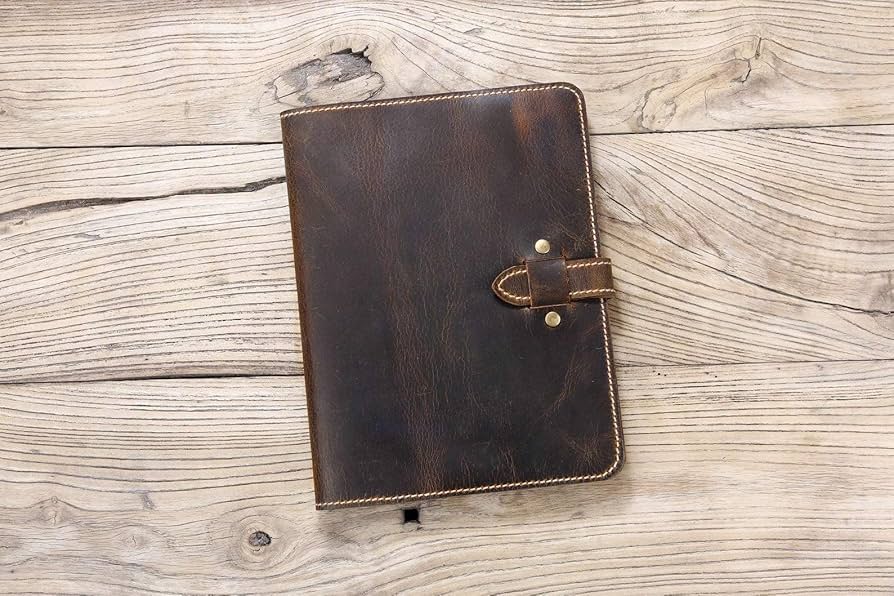 【正規品・新品未使用】Cartier レザーiPadケース 新品未使用】Cartier レザー iPadケース