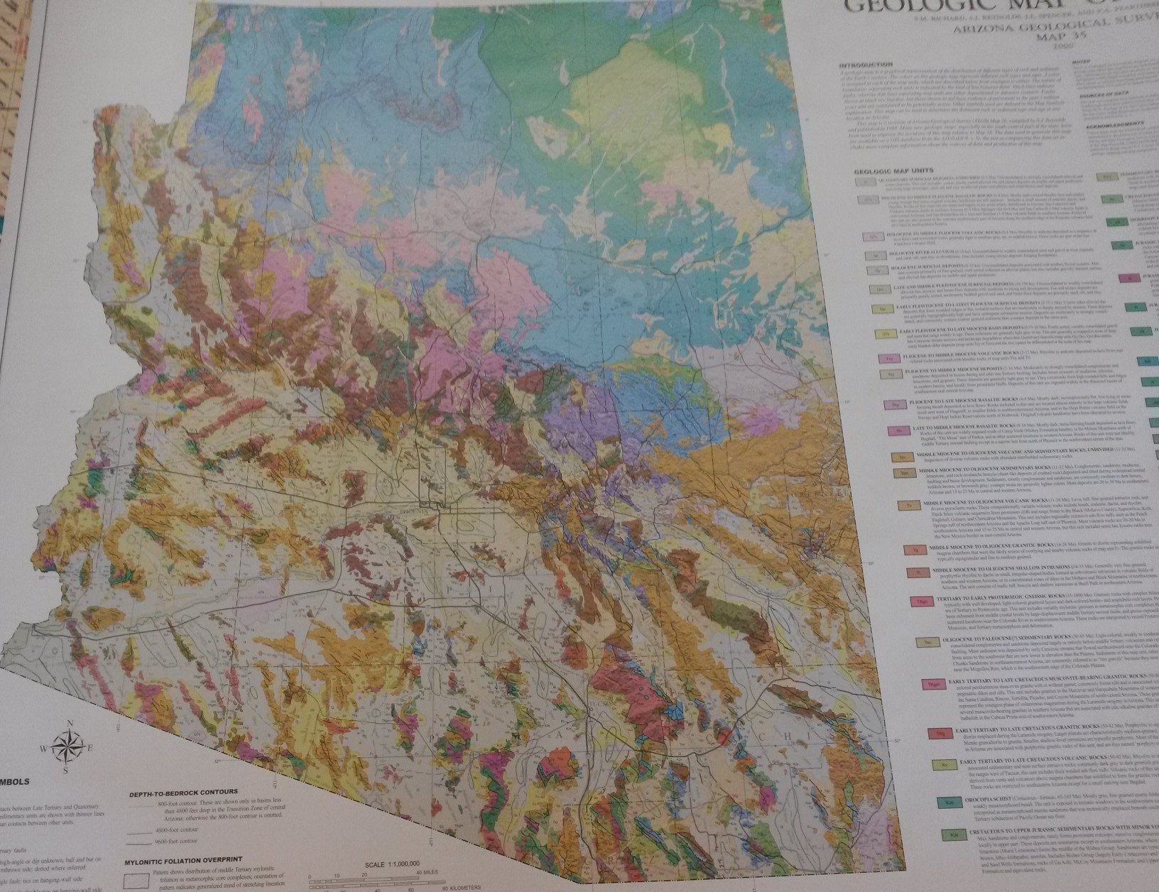 Geologic Map of Arizona 39"x27"