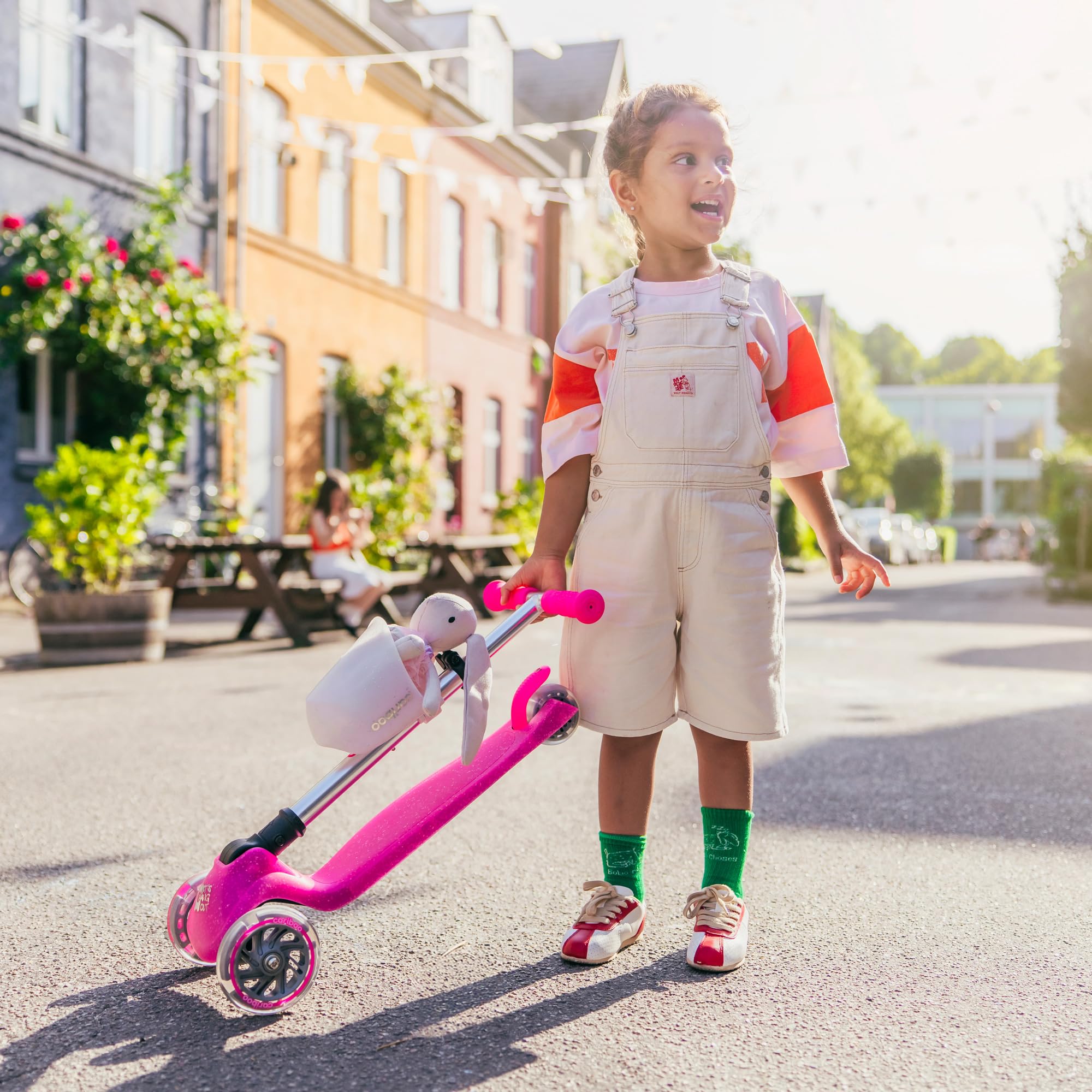 Cariboo Scooter Bilanciato Triciclo per Bambini - Pieghevole - Sistema di Bilanciamento per la Sterzata con Blocco - Piattaforma Illuminata - Ghost Rosa