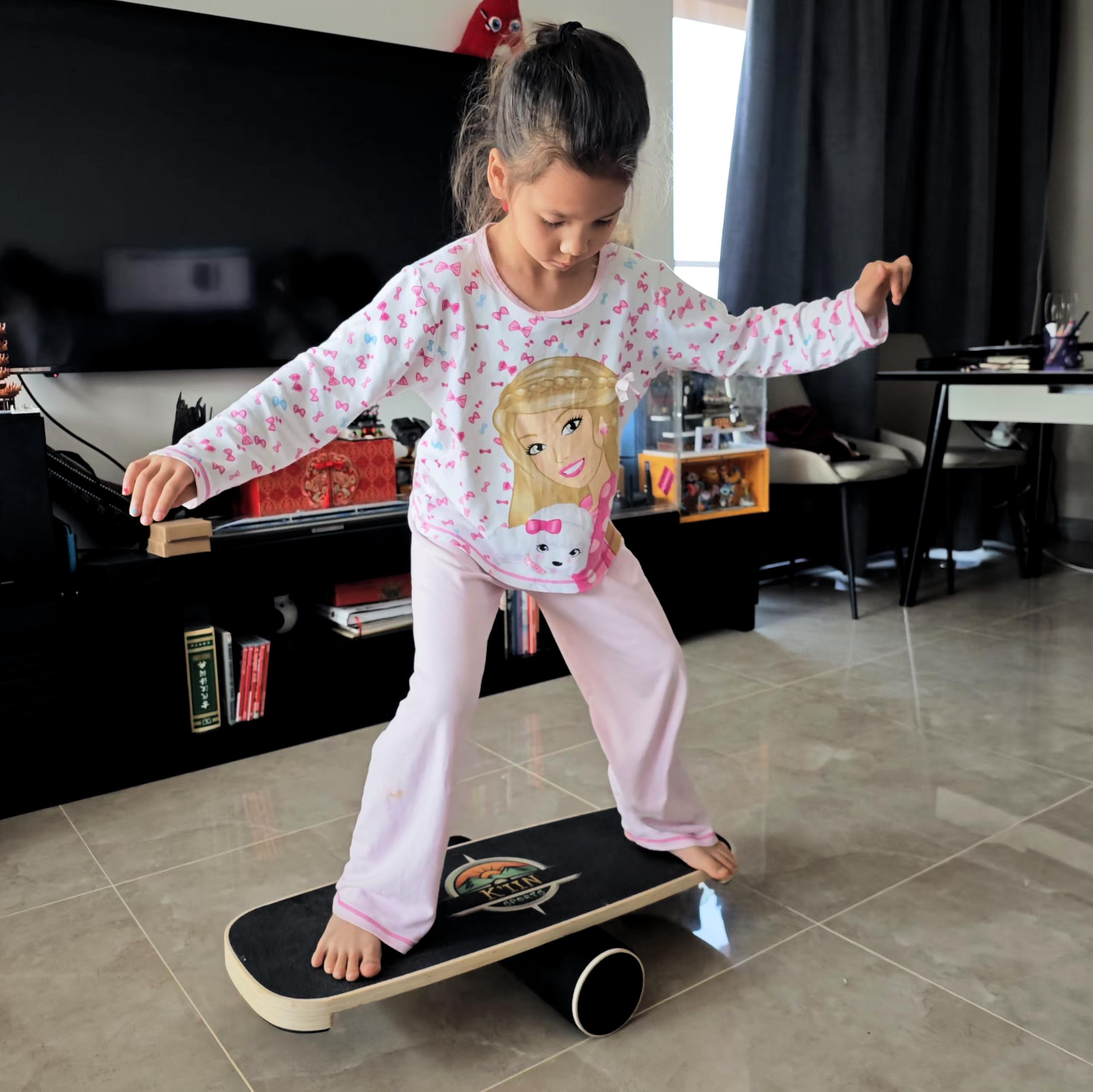 Balance Board Trainer mit verstellbaren Stoppern – Kernübung und Stabilitätstraining – Trainingsgerät für Kinder und Erwachsene – Balance-Board aus Holz für Therapie, Surfen, Skate, Yoga und Fitness