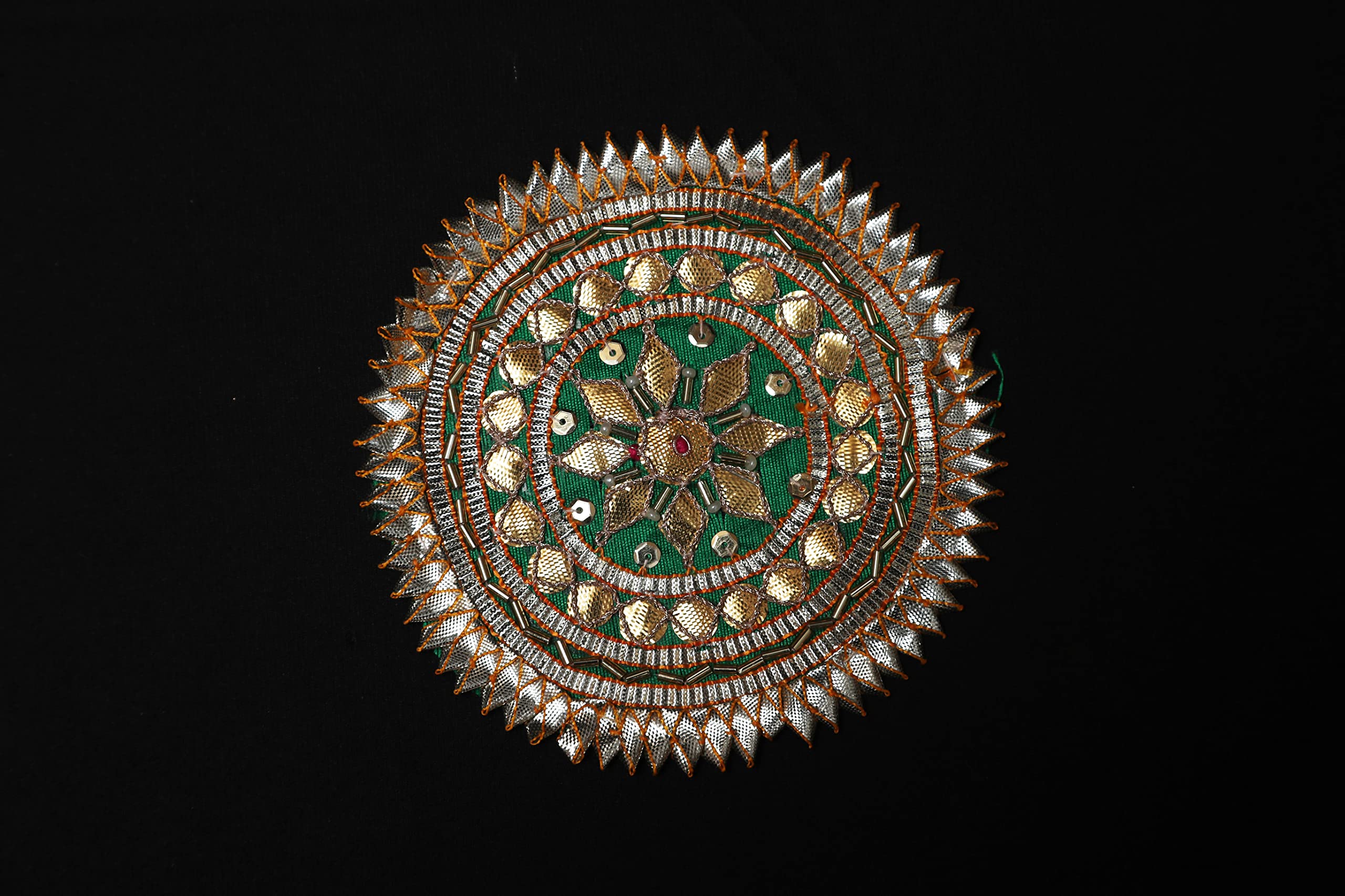 Pack of 10 pcs 4.5 inch Round Shape Beautiful Indian Gota Patti Applique Work Decorative Crafting Saree Lehenga Sew On Appliques Patches Badge (Green)