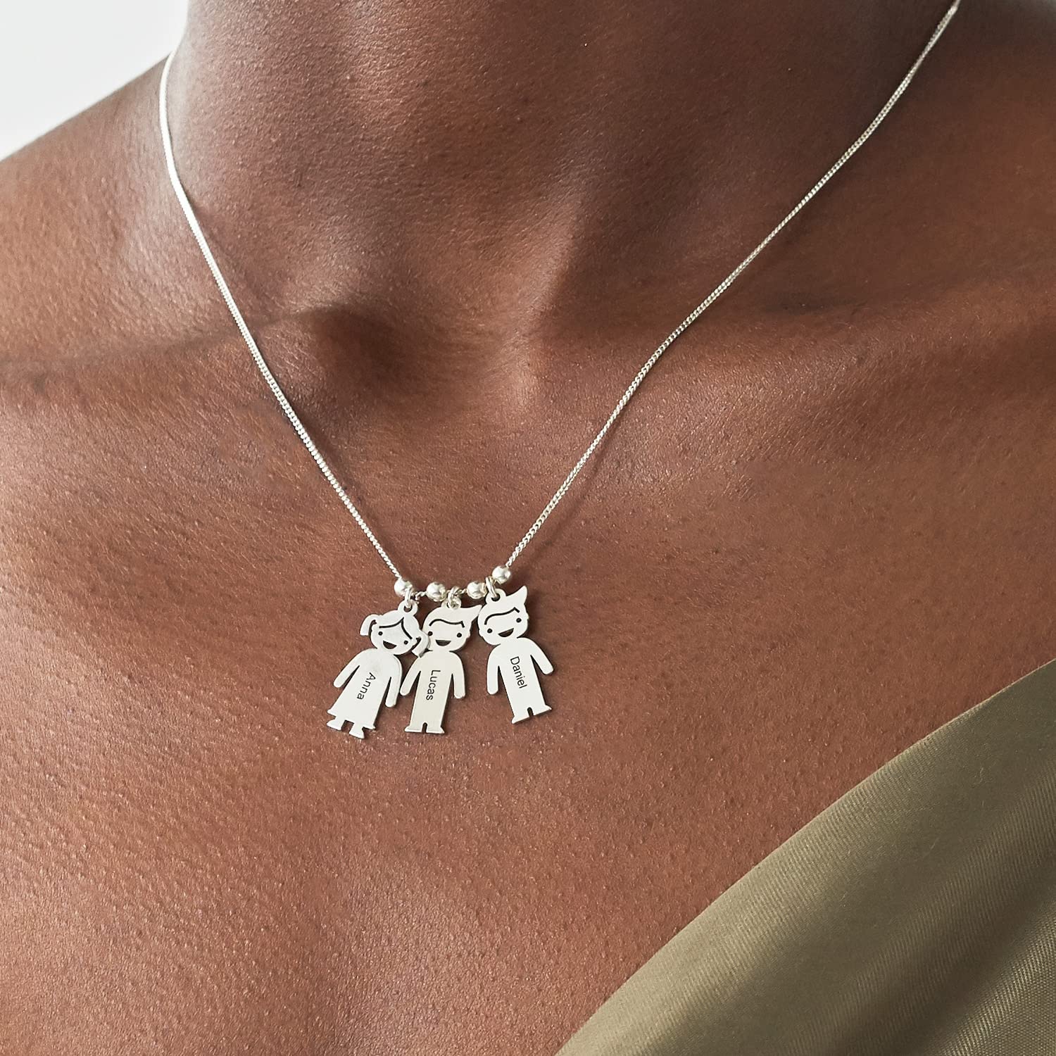 MyNameNecklace MYKA Collar Colgante Niño y Niña Personalizado en Plata de Ley - Regalos para Día de las Madres, Regalo para Mamá