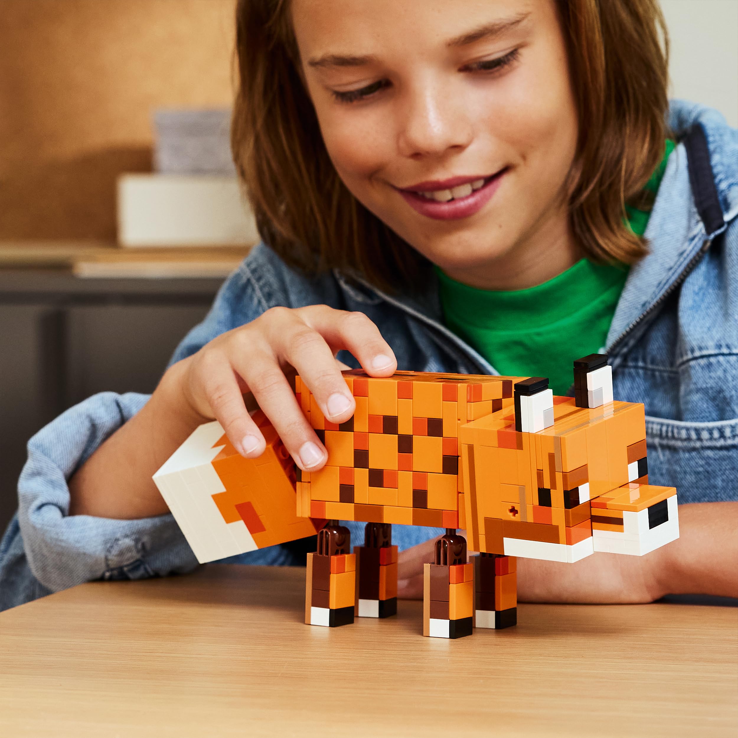 LEGO Minecraft El Zorro - Figura Articulada de Animal de Juguete - Maqueta 3D con Accesorios - Decoración para el Dormitorio - Regalo Gamer de Cumpleaños para Niños y Niñas de 10+ Años - 21588