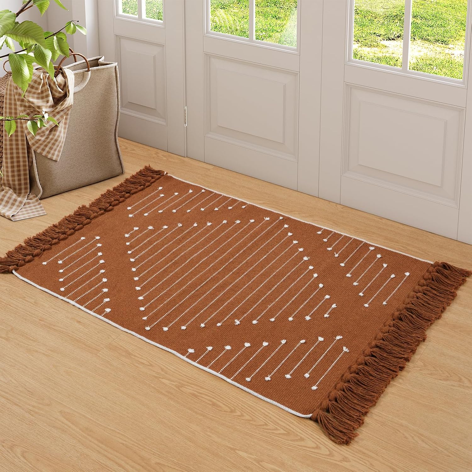 LIVEBOX Burnt Orange Bathroom Rug, Fall Washable Cotton Throw Rug for Bath Entryway Kitchen Sink, Boho Woven Front Door Halloween Decor Rugs with Tassel (2'x3')