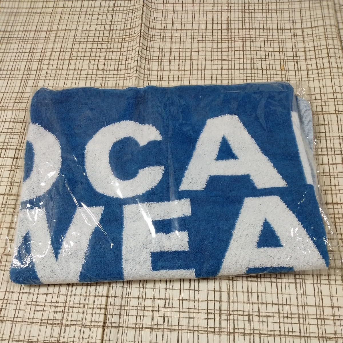 Amazon.co.jp: レア 厚手 ポカリスエット バスタオル タオル