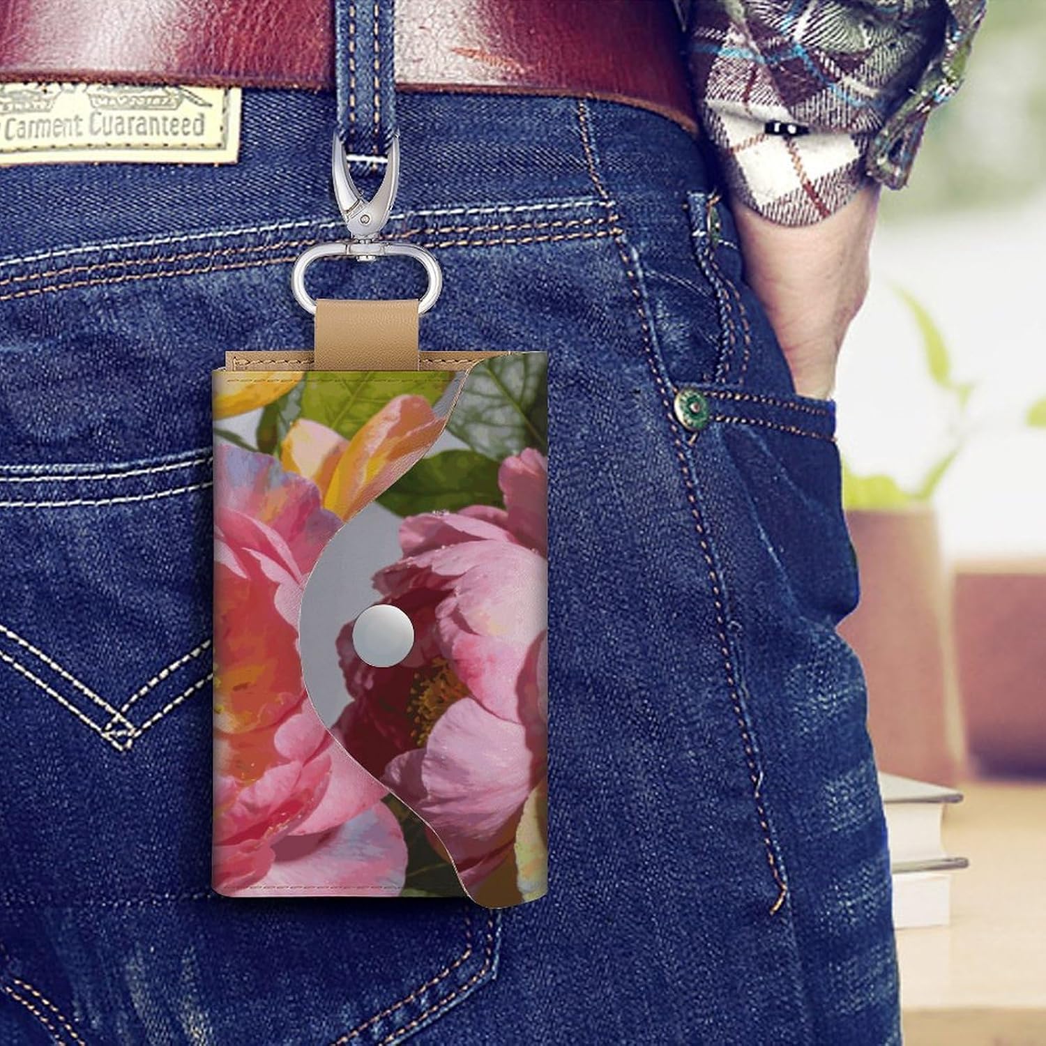 Pink Colorful Flowers Key Pouch, PU Leather Key Holder, Personalized Snap Closure Key Bag with Card Slot & Coin Pocket, Portable Key Organizer for Car Keys House Keys, Men Women