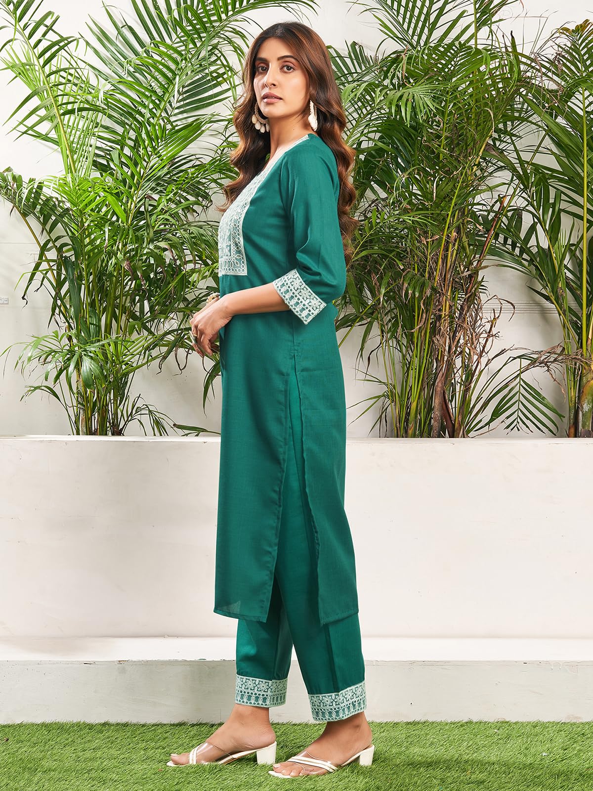 Sanisa Women's Cotton Blend Sequence And Embroidery Work Straight Kurta With Pant And Dupatta Set (193Kbd2054N-M_Teal Green2)