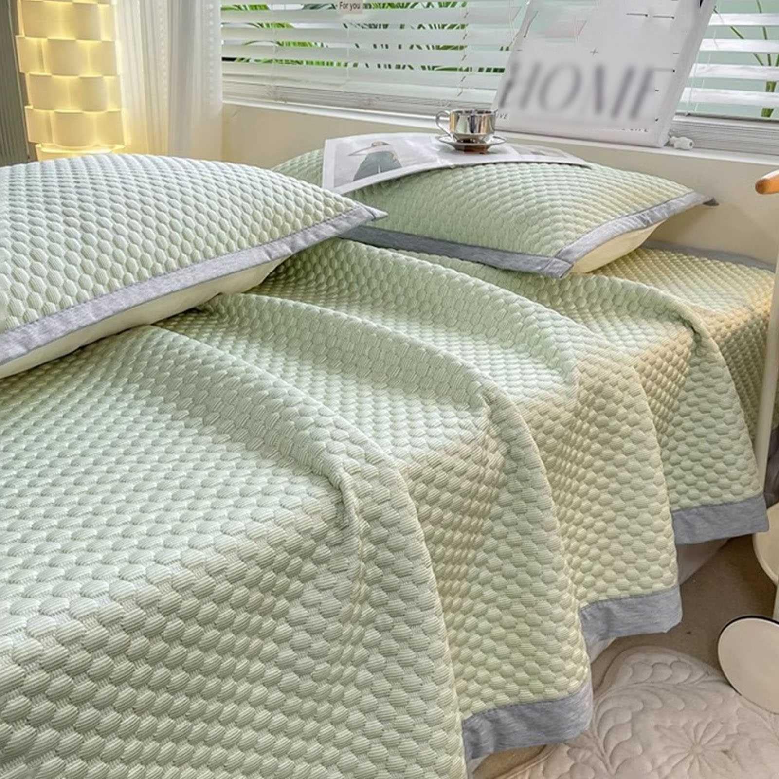 Set Coprimaterasso Rinfrescante con Lenzuola Estive: Lenzuola in Seta Ghiacciata con Federe Lenzuola Estive con Angoli Lavabili in Lavatrice per Chi Dorme al Caldo