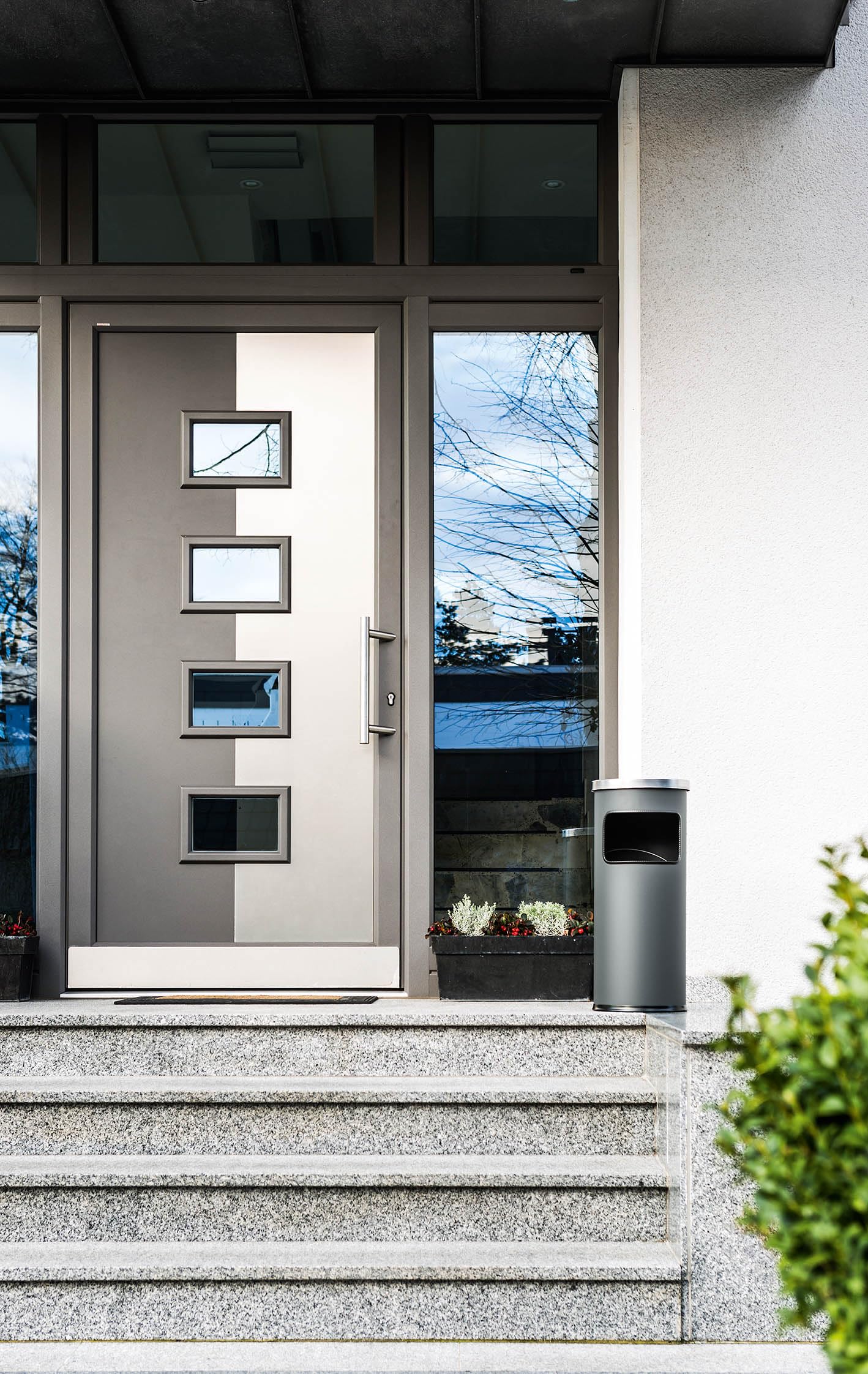 Durable Papierkorb Safe mit Ascher und Flammenlöschkopf, rund, anthrazit, 333258, 17 Liter