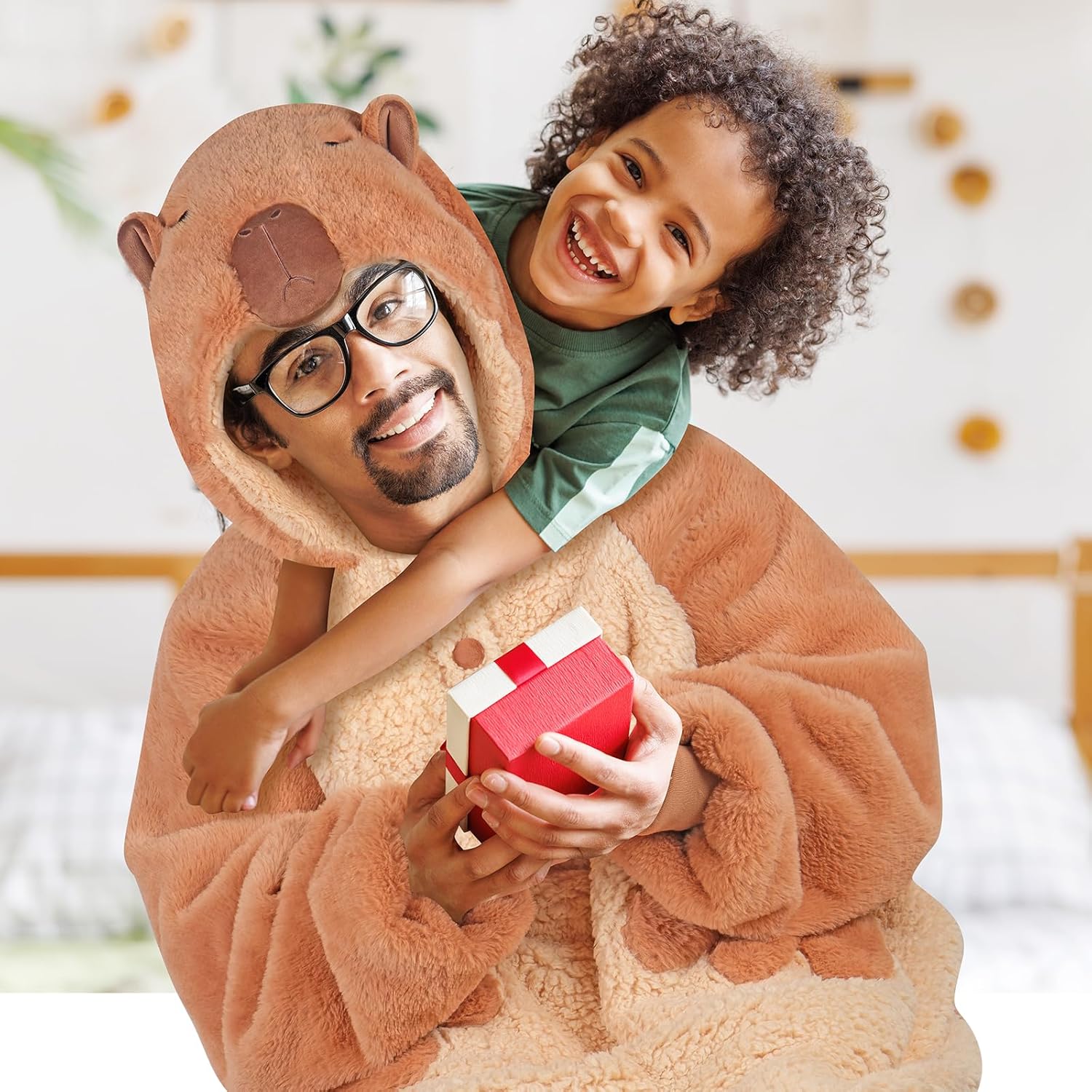 Animal Blanket Hoodie for Adults, Oversized Sweatshirt With Pockets & Sleeves, Soft Sherpa for Warmth, Ideal Gifts for Women - Image 7