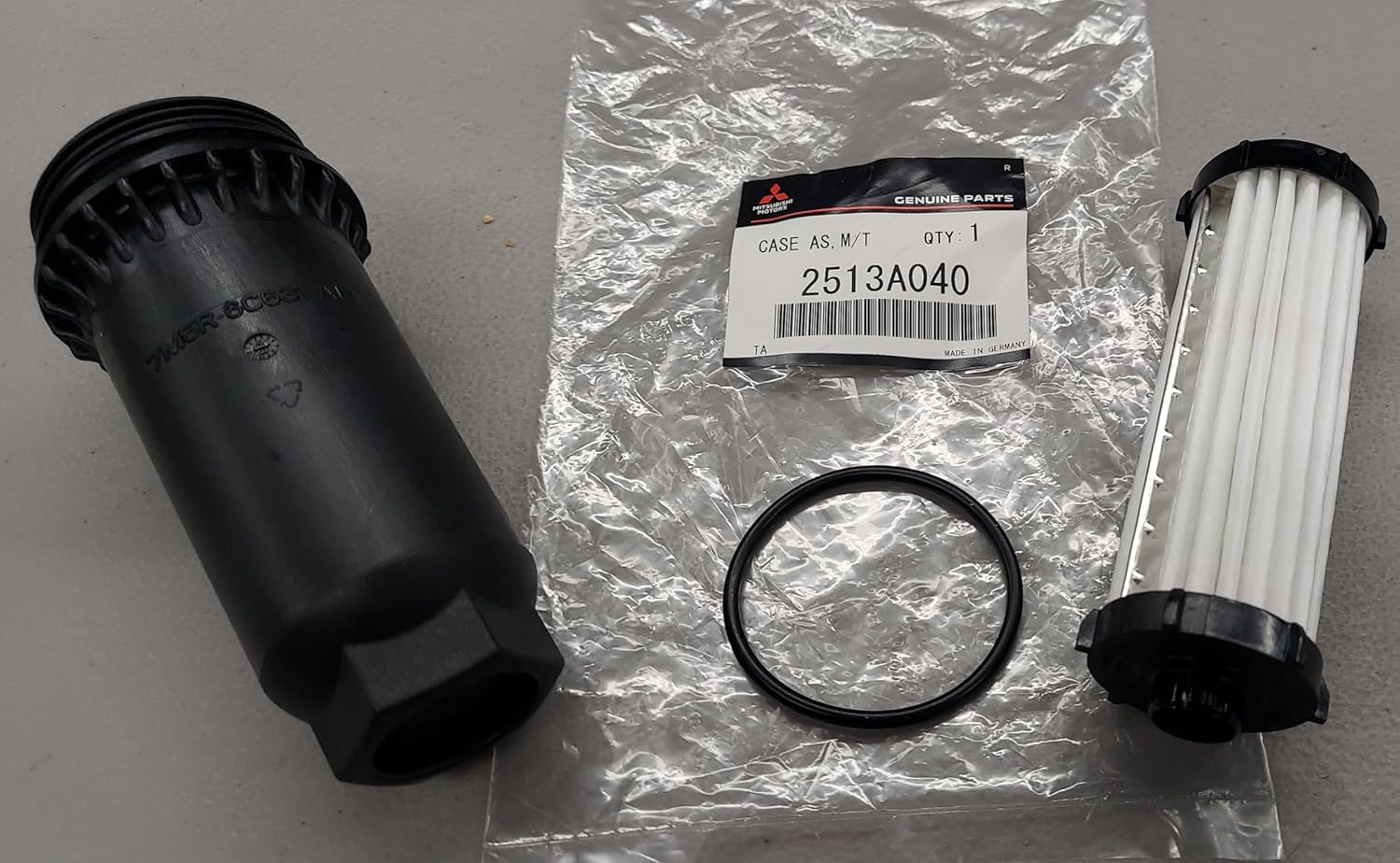 Genuine Mitsubishi DIAQUEEN SSTF-I Twin Clutch Sportronic Transmission Fluid and Filter KIT C0002610 2513A040 Evolution Ralliart with SST Transmission 2008 2009 2010 2011 2012 2013 2014 2015