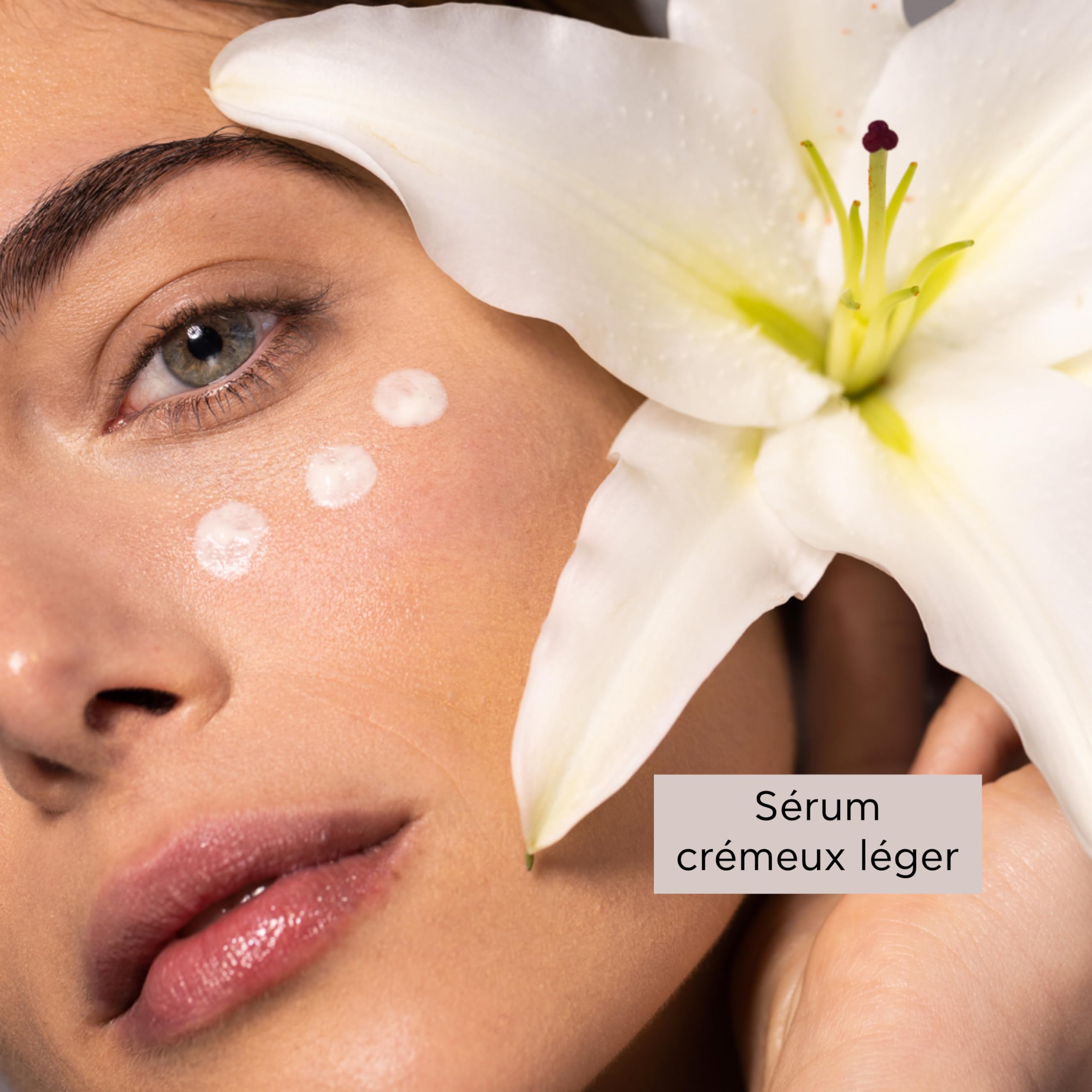 Apivita 5 Actions Sérum Soin Intensif Yeux 15ml - Enrichi en propolis et lys blanc - Combat les cernes, les poches sous les yeux, les ridules autour des yeux, les signes de fatigue