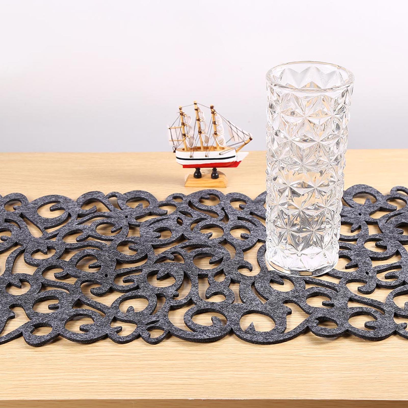 7 Colors Table Top Runner, Rectangle Shape Felt Tablecloth Runner Placemats Table Mats Household Decorations(Gray)