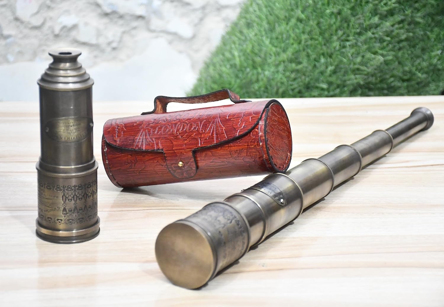 Brass Telescope Antique Telescope 1915 London Brass Maritime Vintage Nautical Spyglass Mounted Pirate with Leather Box, Monocular Nautical Decor for Gifting, Travellers