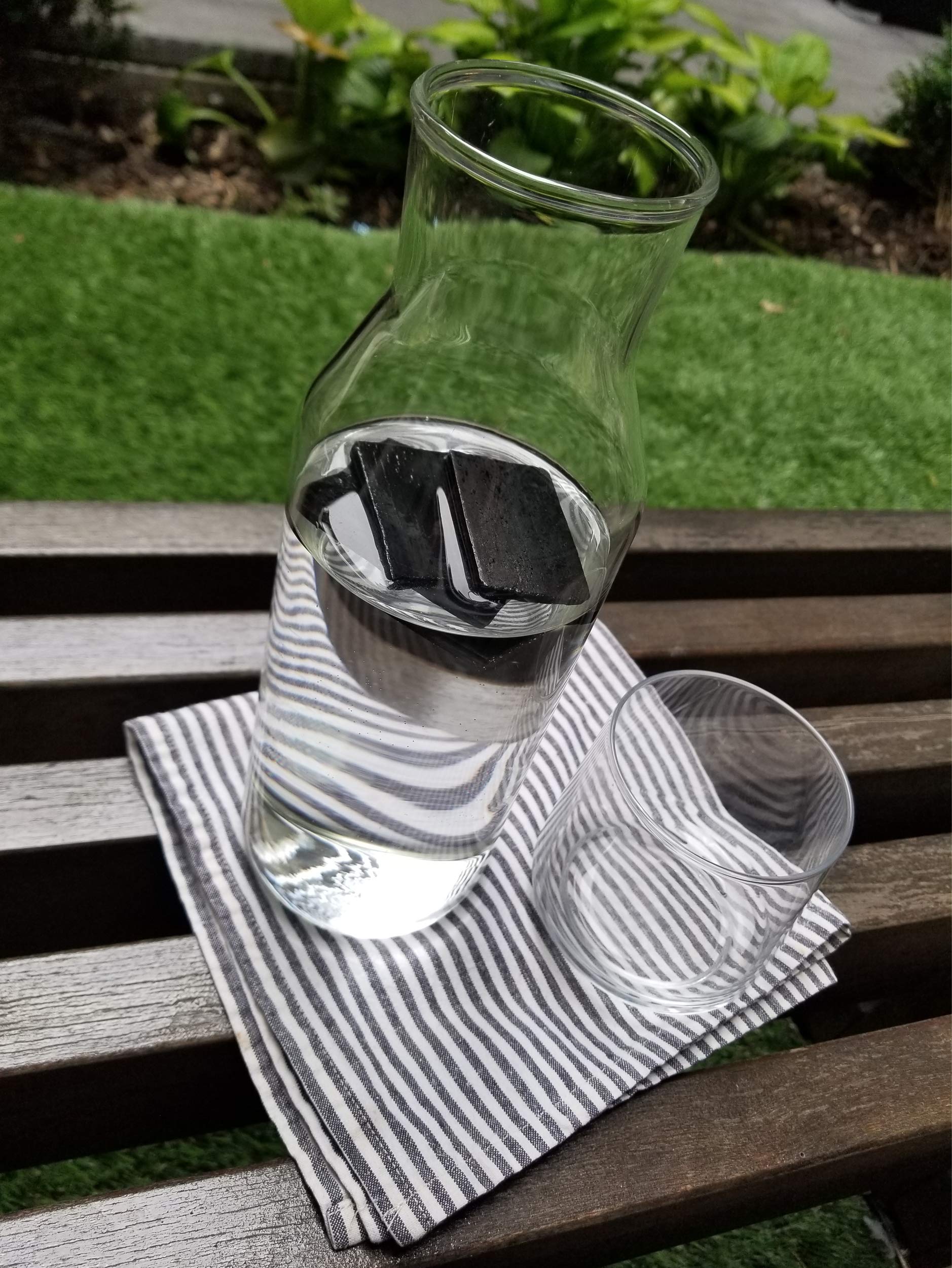 IPPINKA Japanese Bamboo Charcoals - 9 Pieces - Pitcher Water Filter - Reduces Hardness & Absorbs Odor