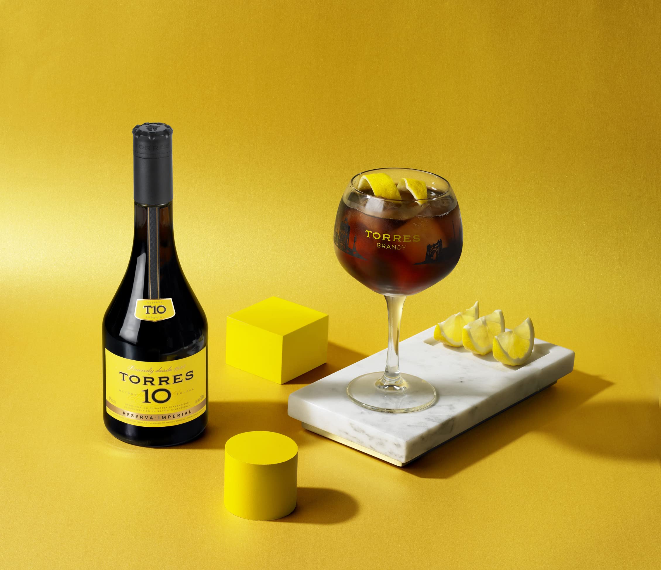 Torres Brandy | 10 Reserva Imperial | Gewann Doppel-GOLD | Aus der spanischen Weinauregion Penedès | 700ML | 38% (Packung mit 3)