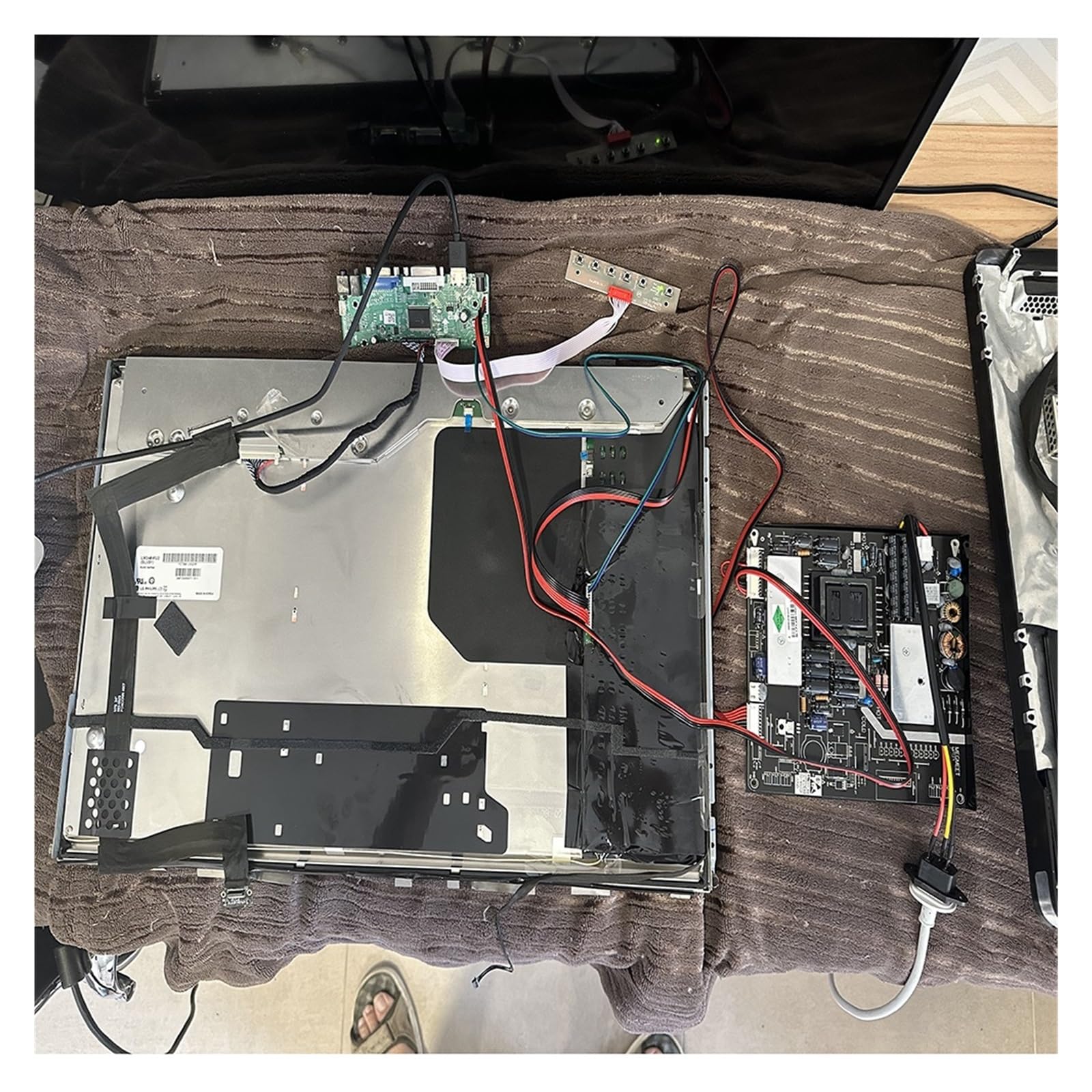 Mnt68676 Kit monitor di scheda, compatibile con LM240WU2(SL)(B2) LM240WU2-SLB2 HDMI+DVI+VGA 1920x1200 Driver scheda controller schermo LED LCD