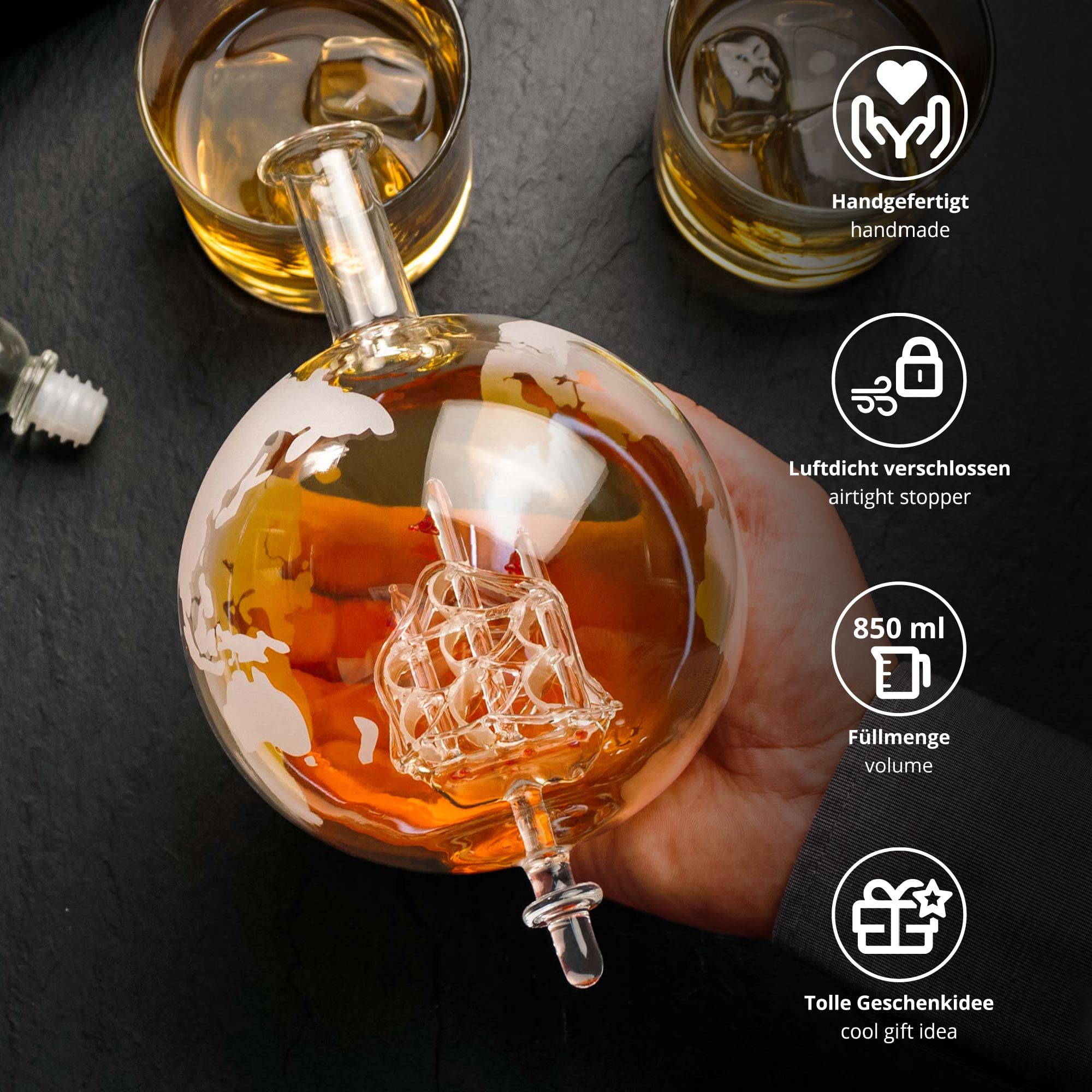 AMAVEL Karafka do whisky w kształcie globusa, z żaglowcem wewnątrz, z hermetycznym zamknięciem, pojemność: 650 ml