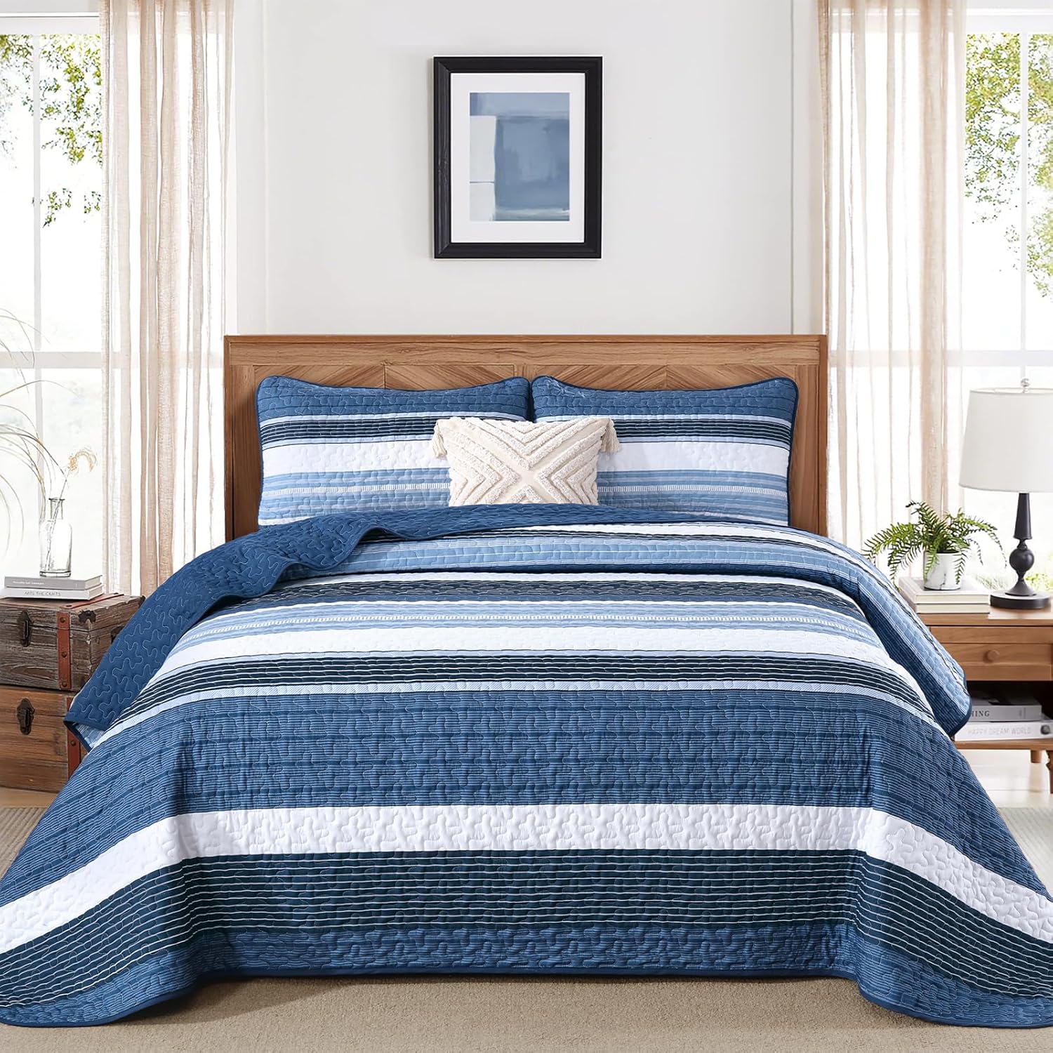 King Size Quilt Set Blue Striped 3 Piece Summer Patchwork Bedspreads Coverlet, Blue and White Lightweight Bedding Set with 2 Pillow Shams, Soft Microfiber Comforter Set for All Seasons, 110" × 90"