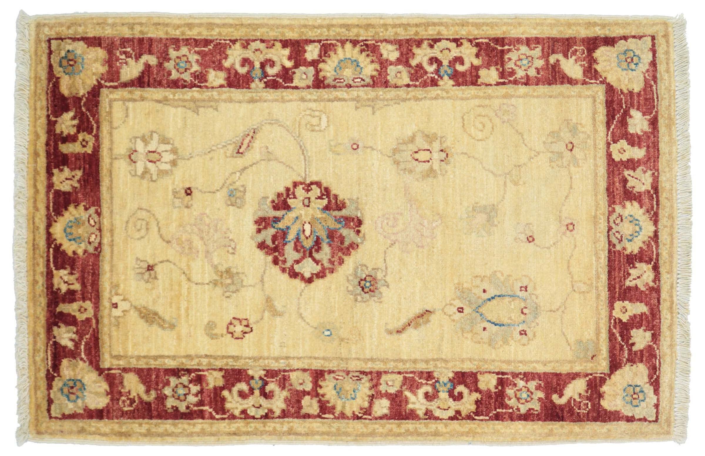 Tapis Chobi Ziegler beige 60x90 cm pour réchauffer un sol froid avec un tissage main oriental