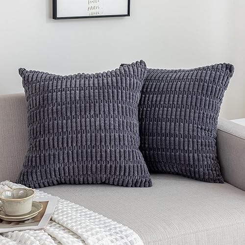 Vista 10 de Paquete de 2 fundas de almohada decorativas de color marrón claro de 20 x 20 pulgadas, fundas de cojín de pana a rayas bohemias modernas para Marrón